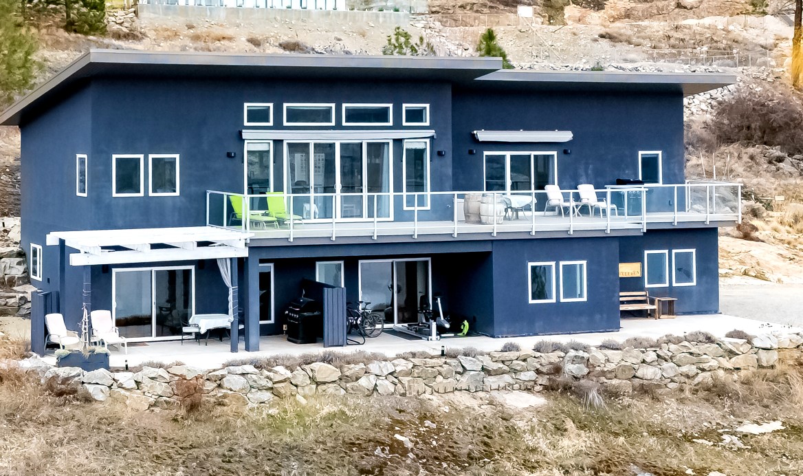 2502 Winifred Road Naramata