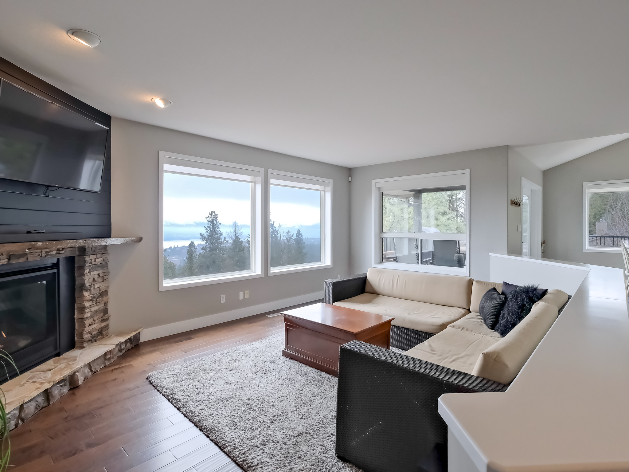 1026 McPhail Court West Kelowna V1Z 3M7