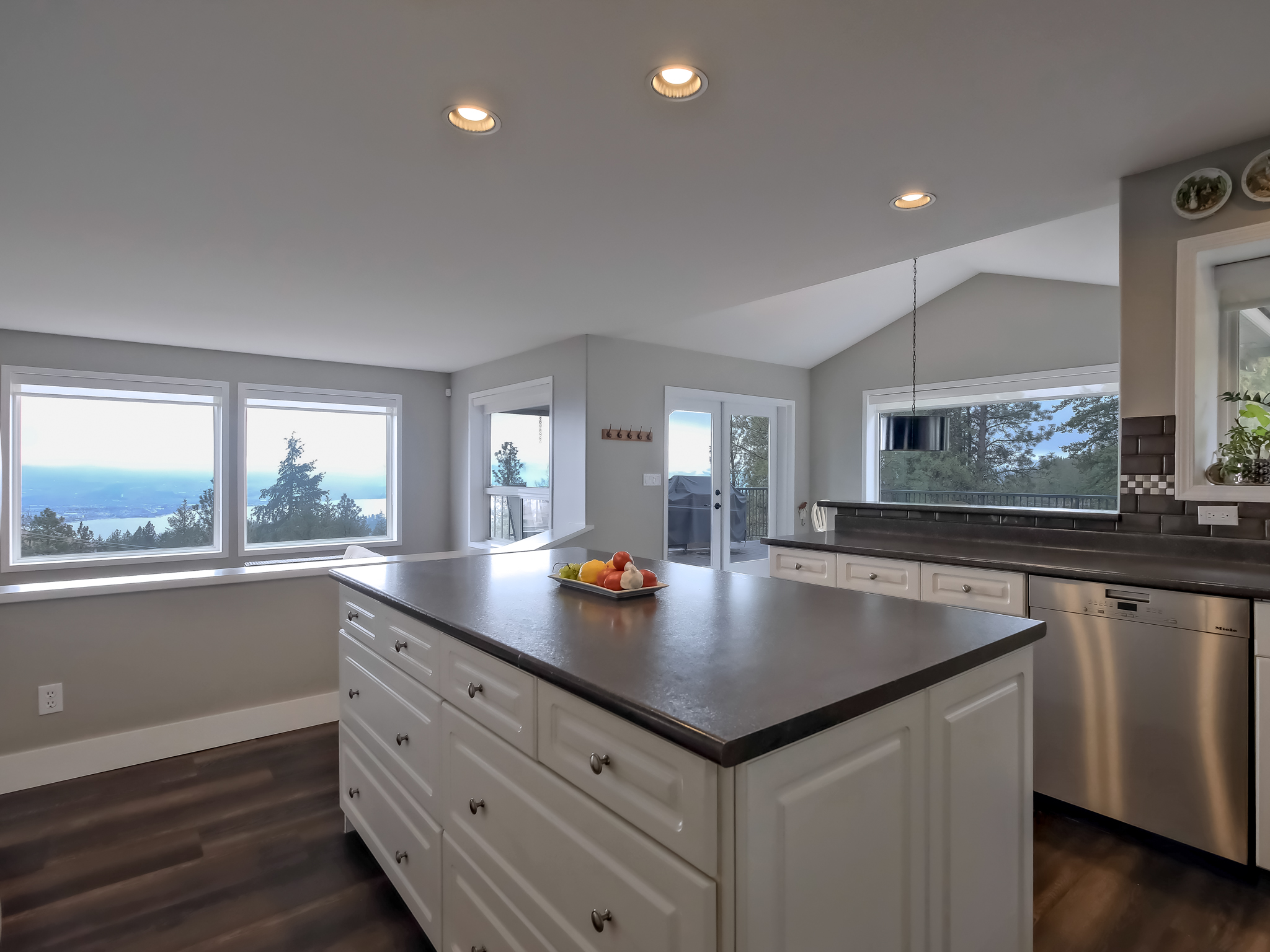 1026 McPhail Court West Kelowna V1Z 3M7