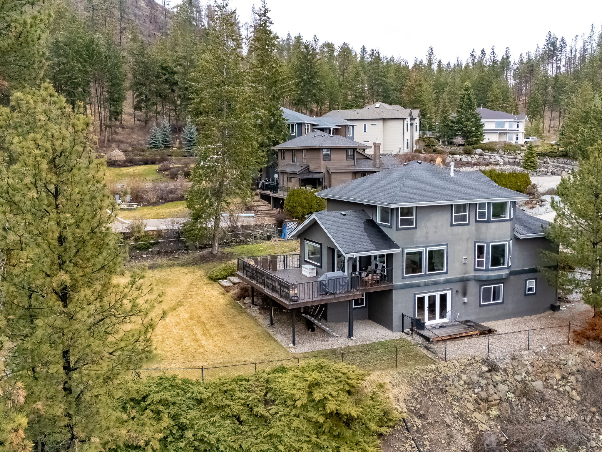 1026 McPhail Court West Kelowna V1Z 3M7