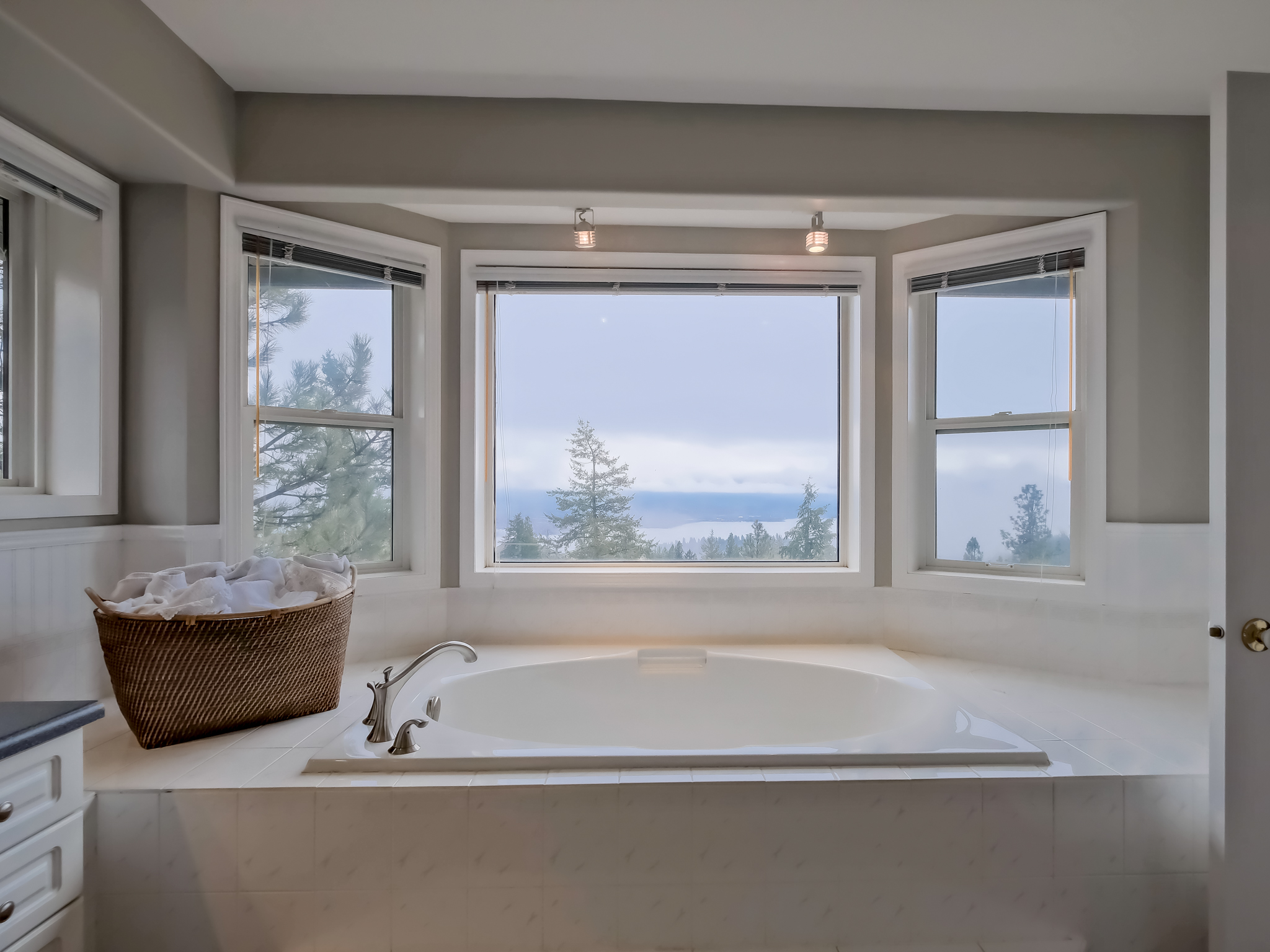 1026 McPhail Court West Kelowna V1Z 3M7