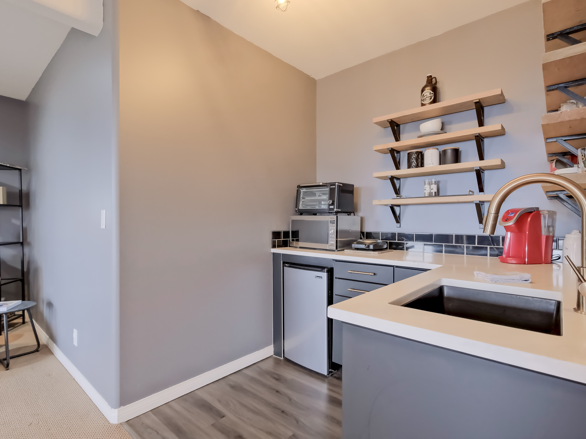 1026 McPhail Court West Kelowna V1Z 3M7