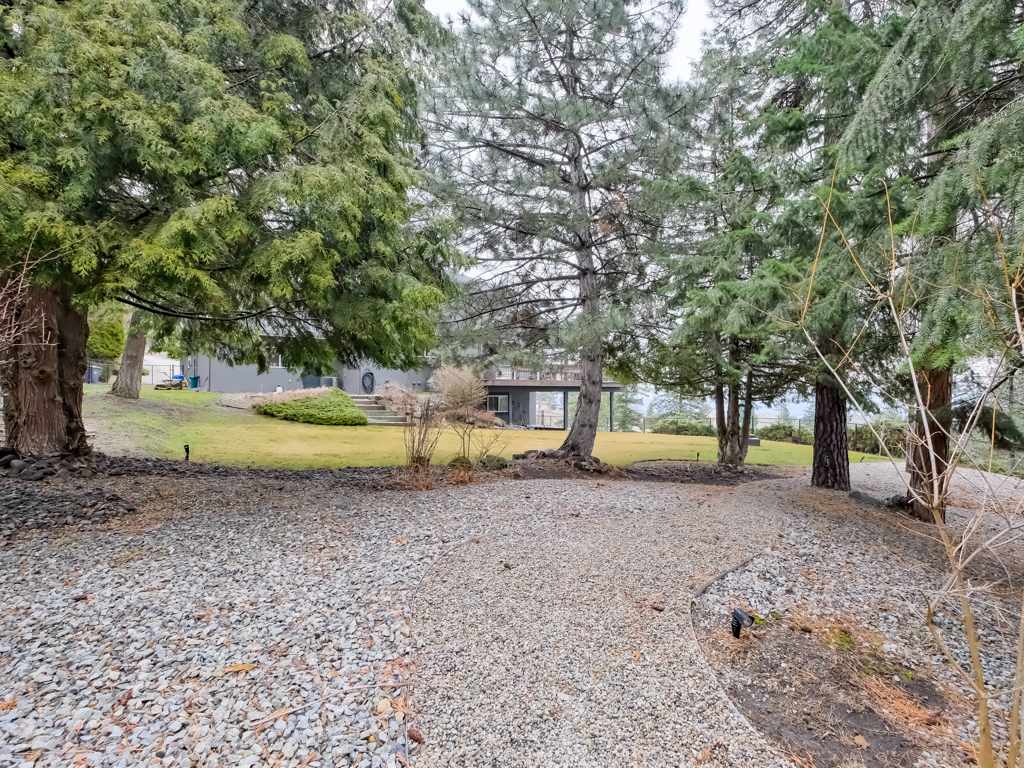 1026 McPhail Court West Kelowna V1Z 3M7