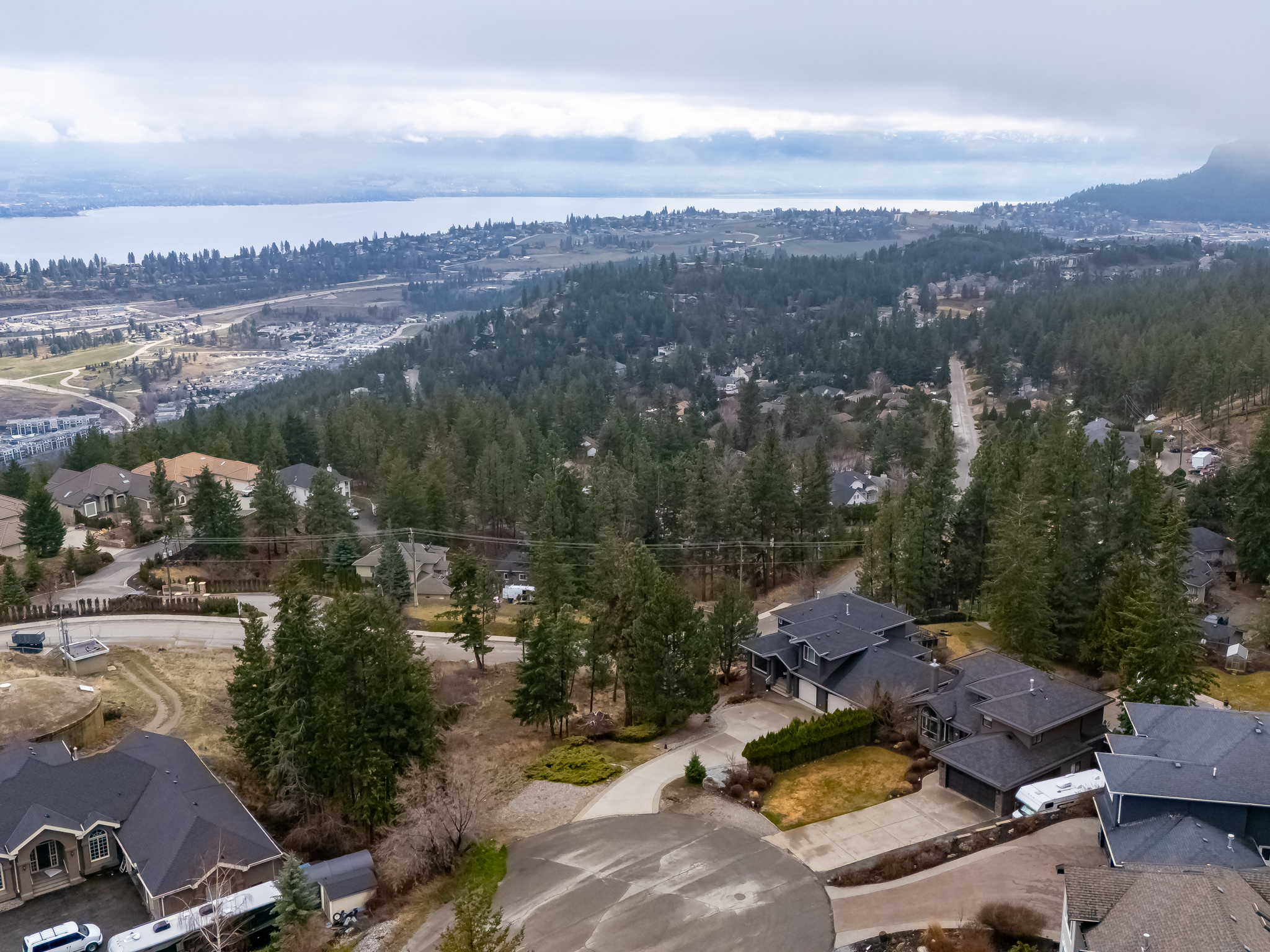 1026 McPhail Court West Kelowna V1Z 3M7