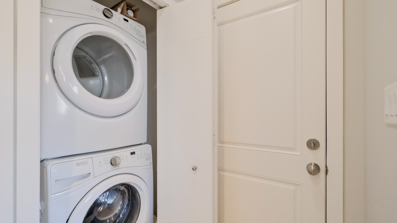 457 Nelson Avenue 102 Penticton V2A 2L3