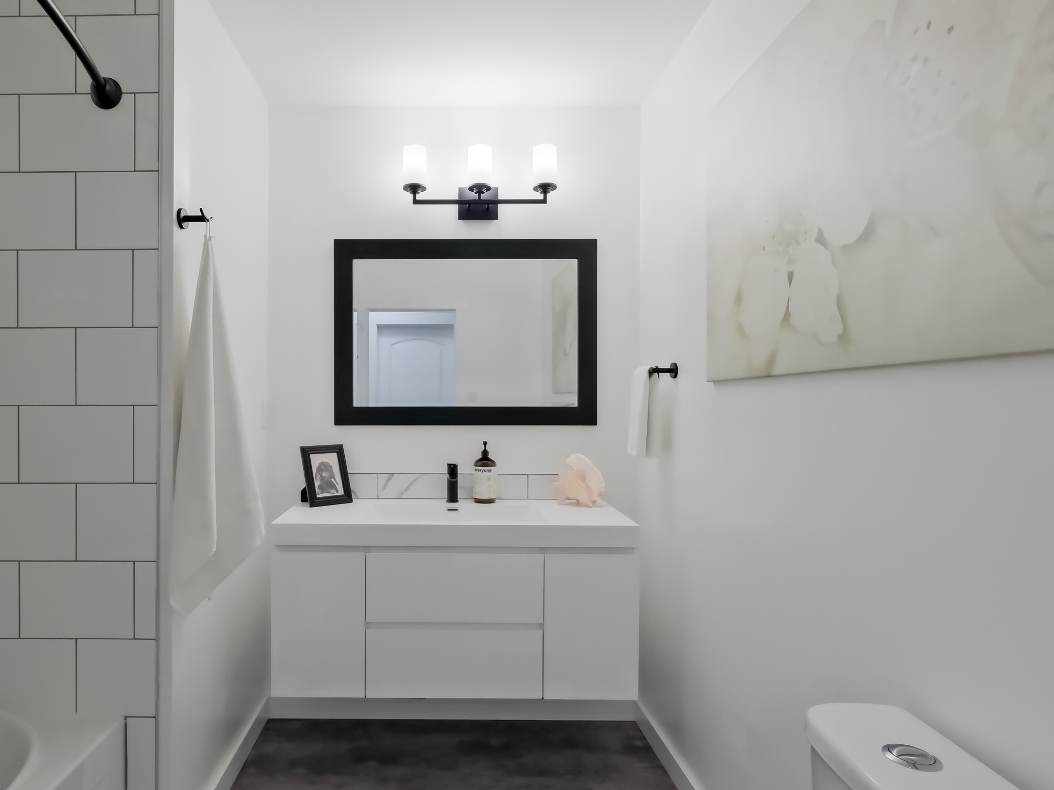 210 Yorkton Avenue Penticton V2A 3V2
