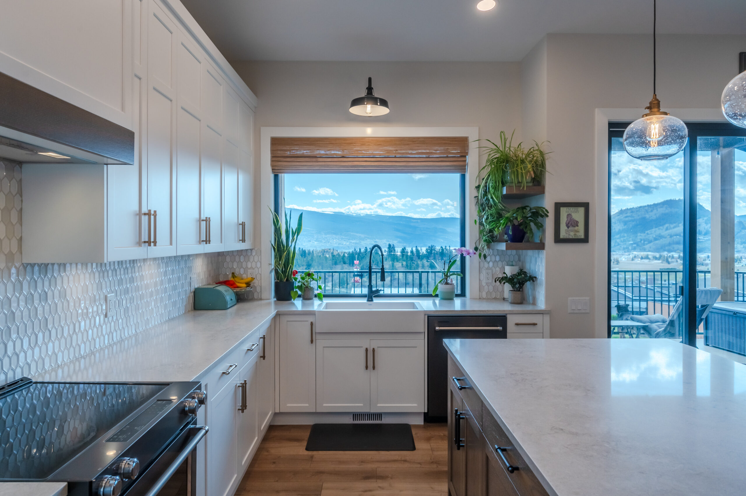 17503 Sanborn Street Summerland V0H 1Z3