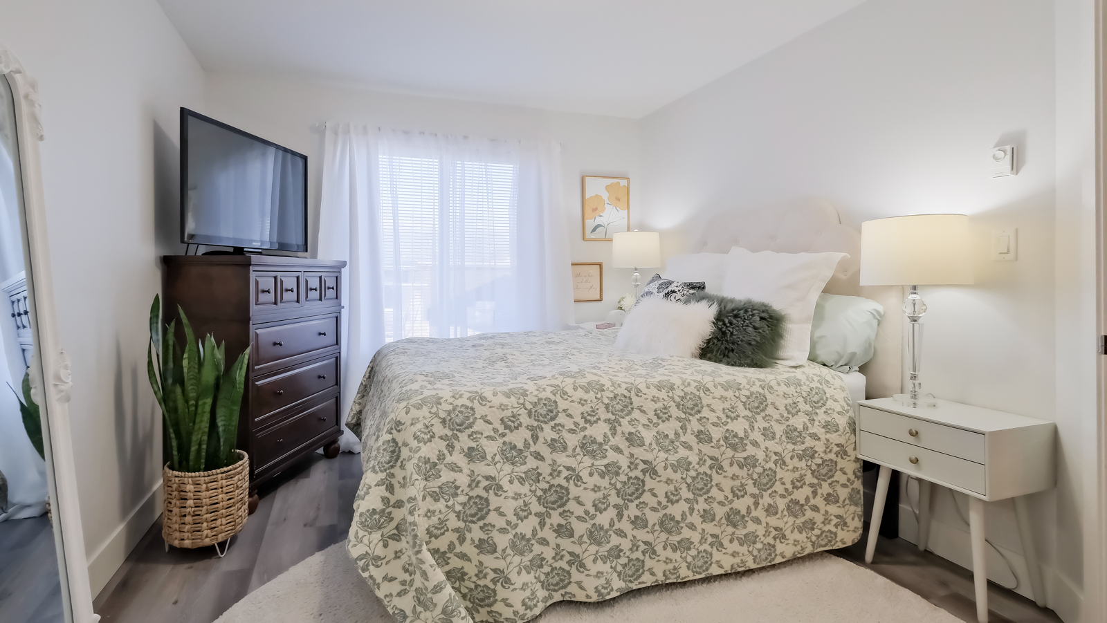 246 Hastings Avenue 209 Penticton V2A 2V6