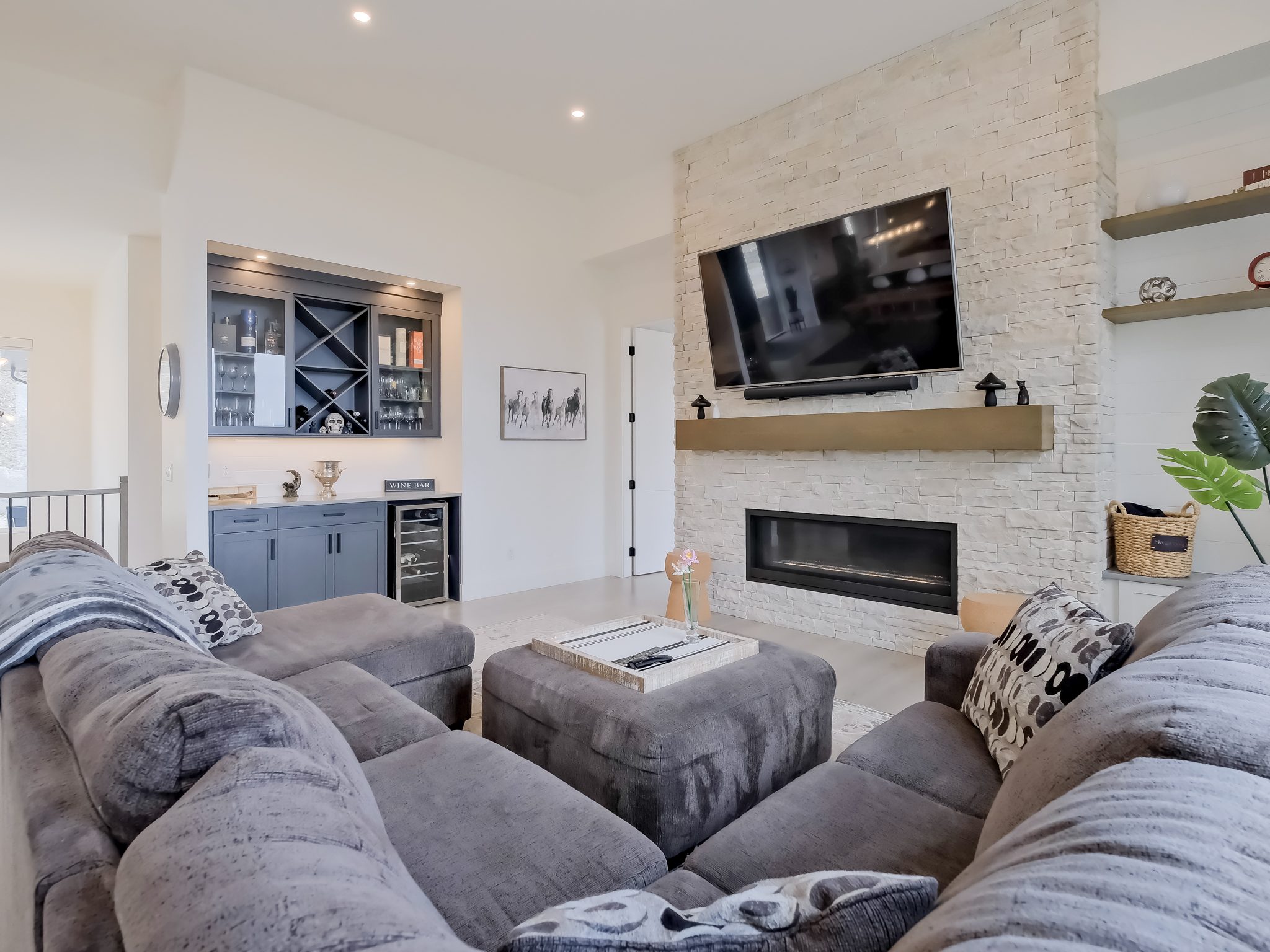 2965 Outlook Way Naramata V0H 1N0