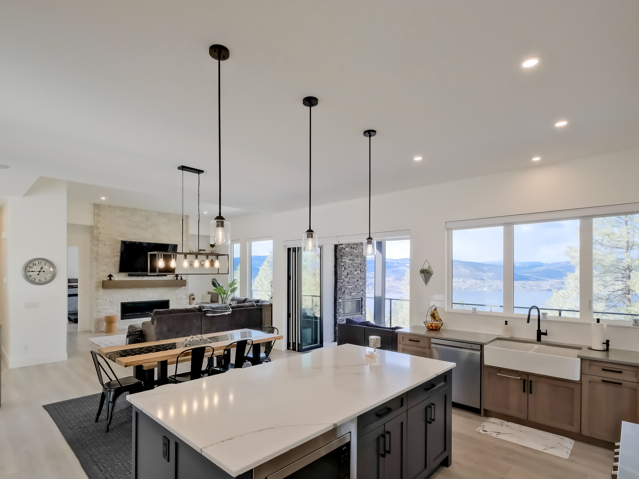 2965 Outlook Way Naramata V0H 1N0