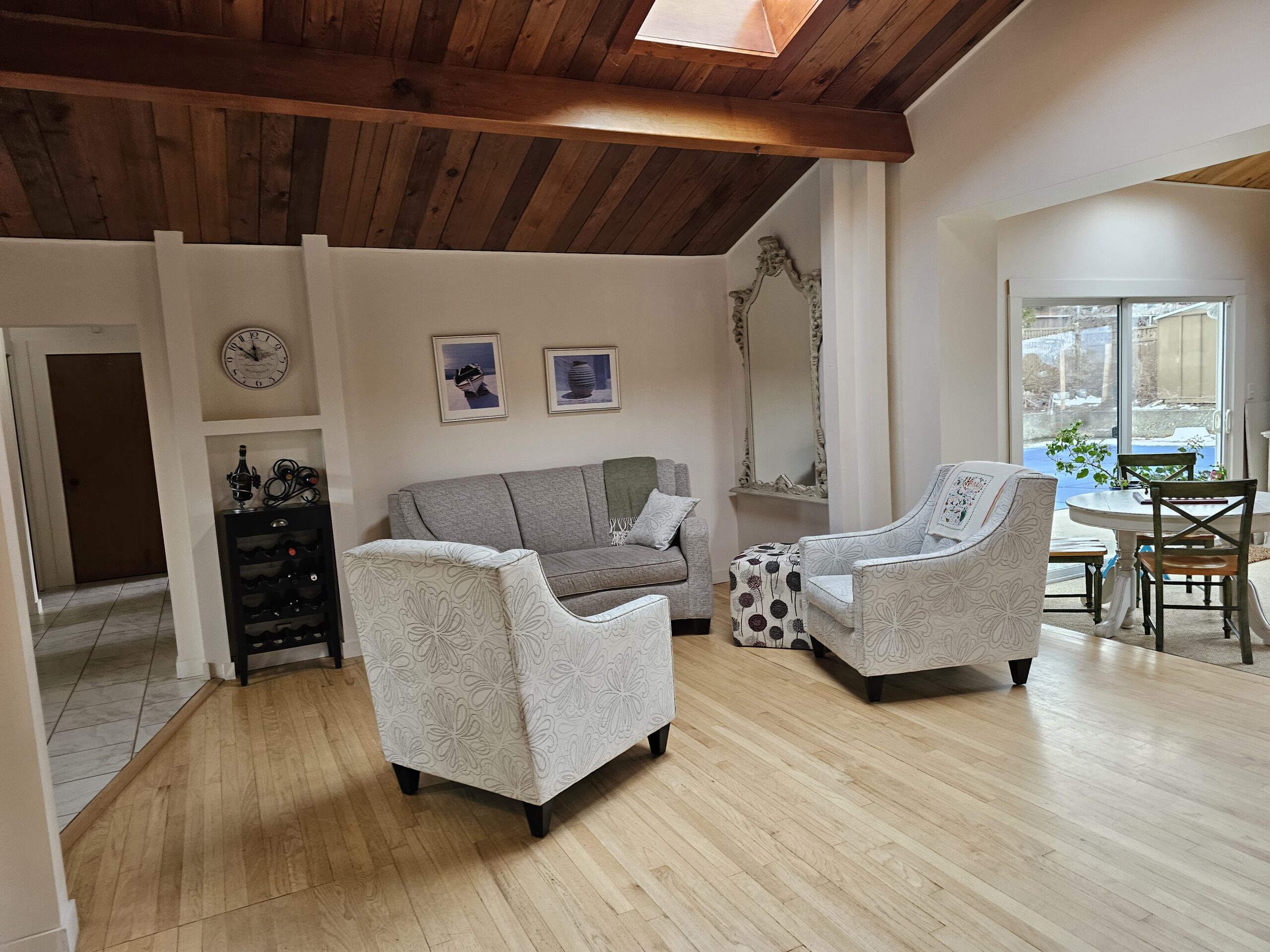 902 Barrington Avenue Penticton V2A 1S3