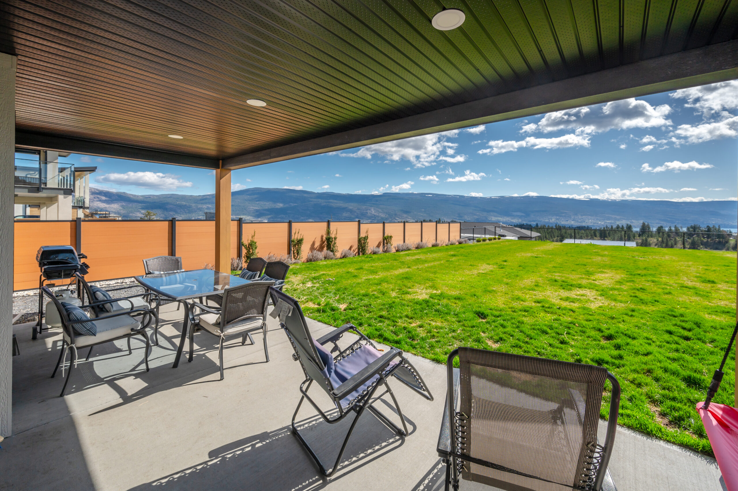 17503 Sanborn Street Summerland V0H 1Z3
