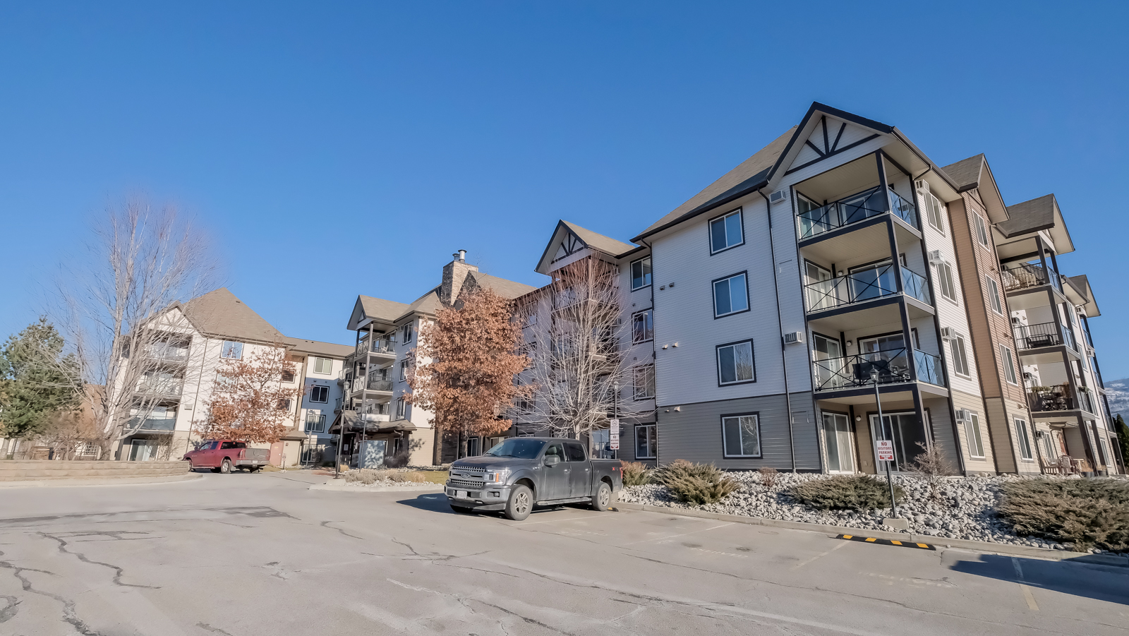 246 Hastings Avenue 209 Penticton V2A 2V6