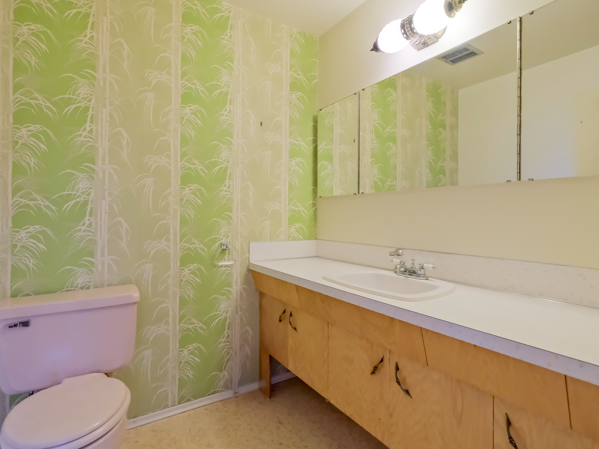 102 Derenzy Place Penticton V2A 8W7