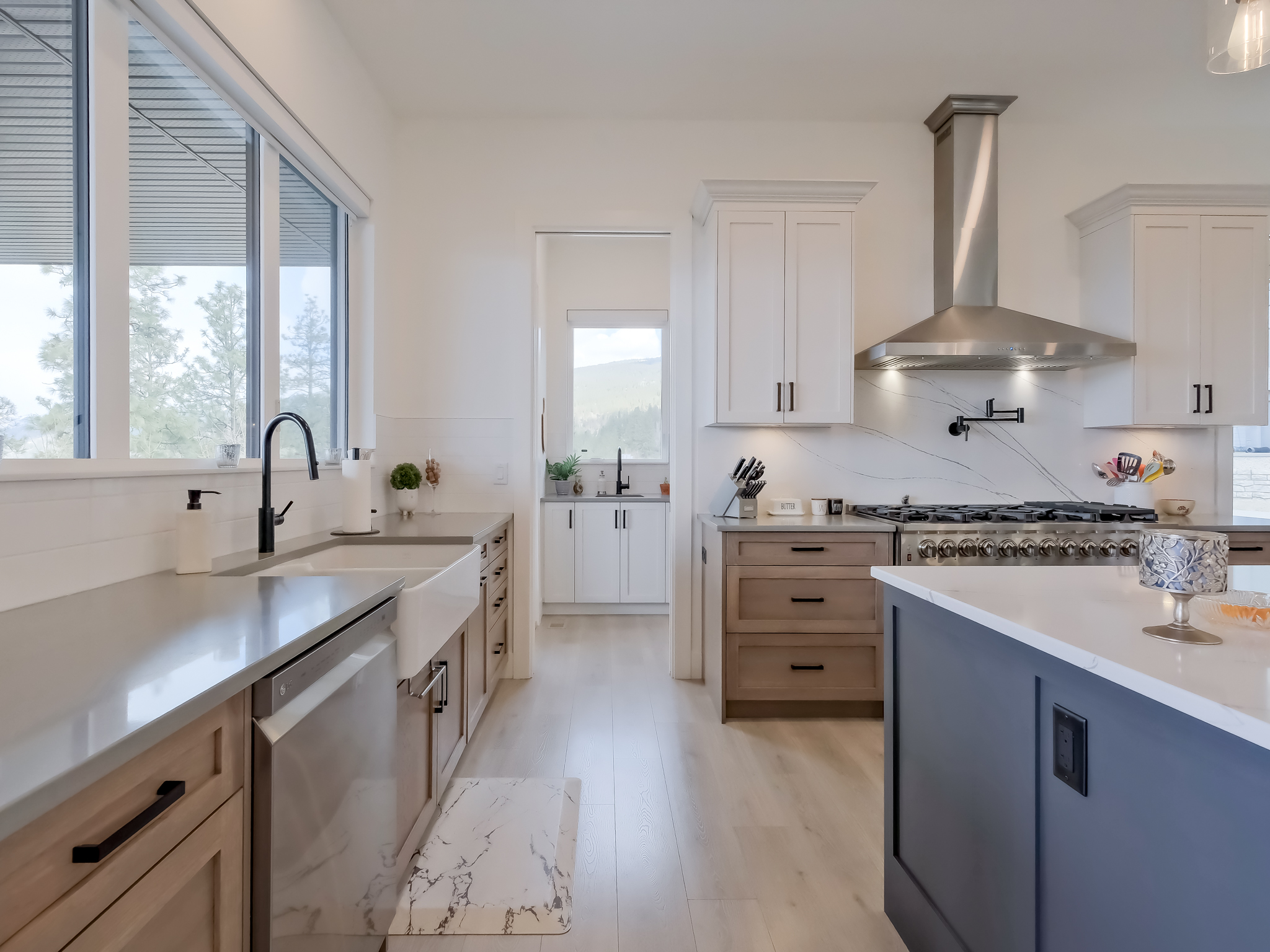 2965 Outlook Way Naramata V0H 1N0