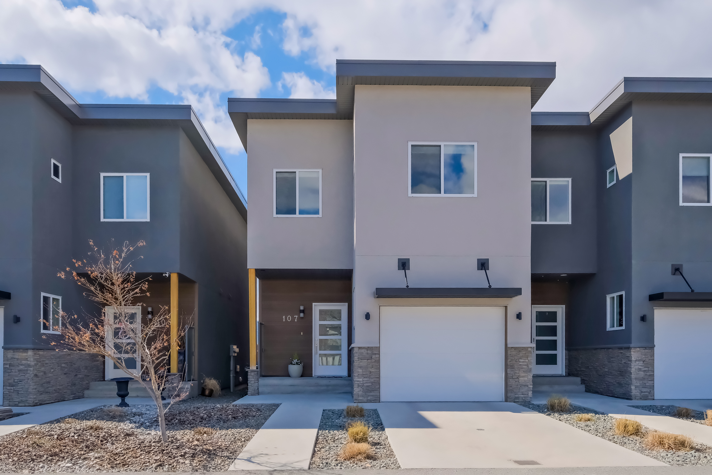 522 Edmonton Avenue 107 Penticton V2A 2H2