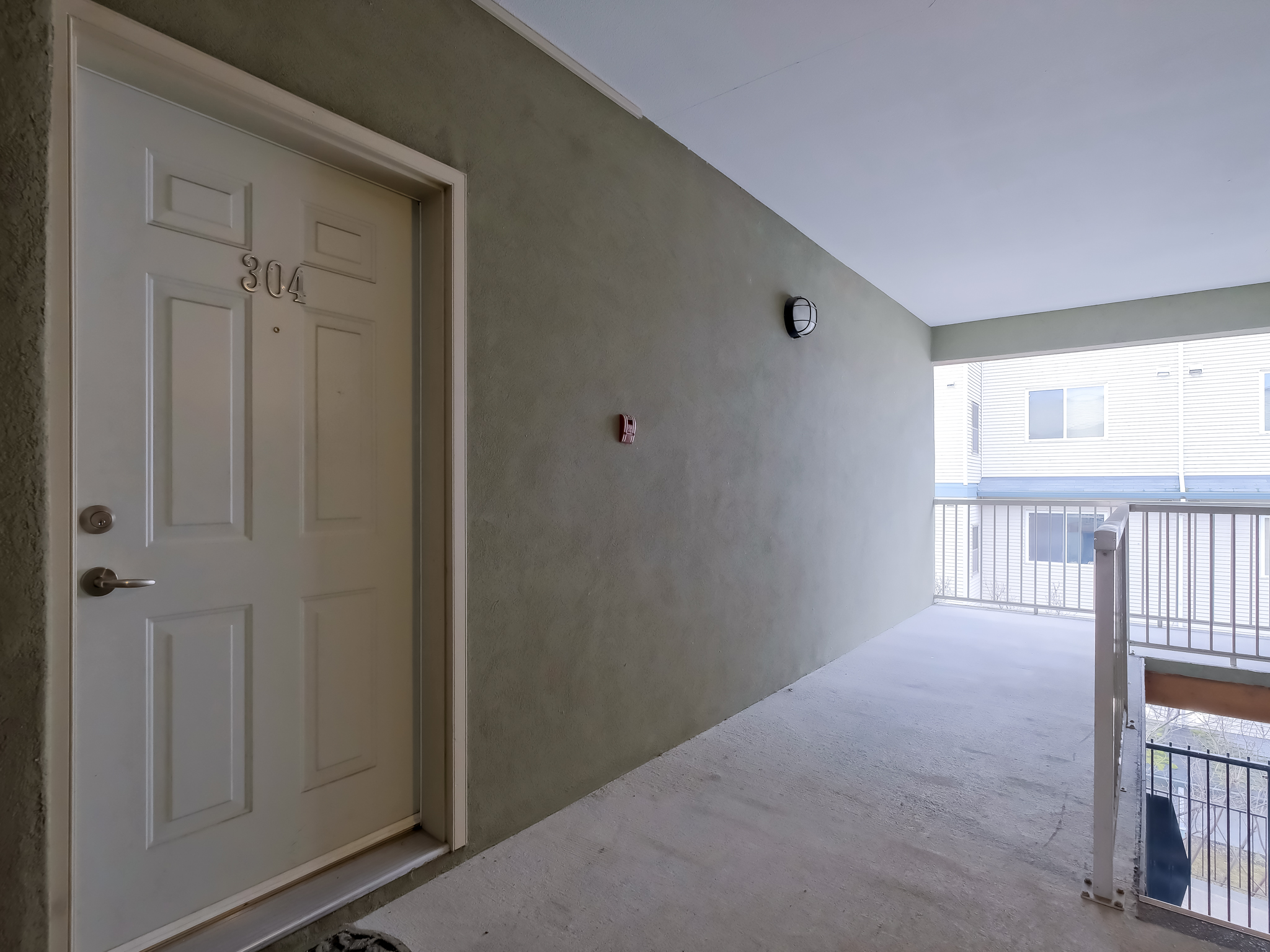 857 Fairview Road 304 Penticton V2A 5Y7