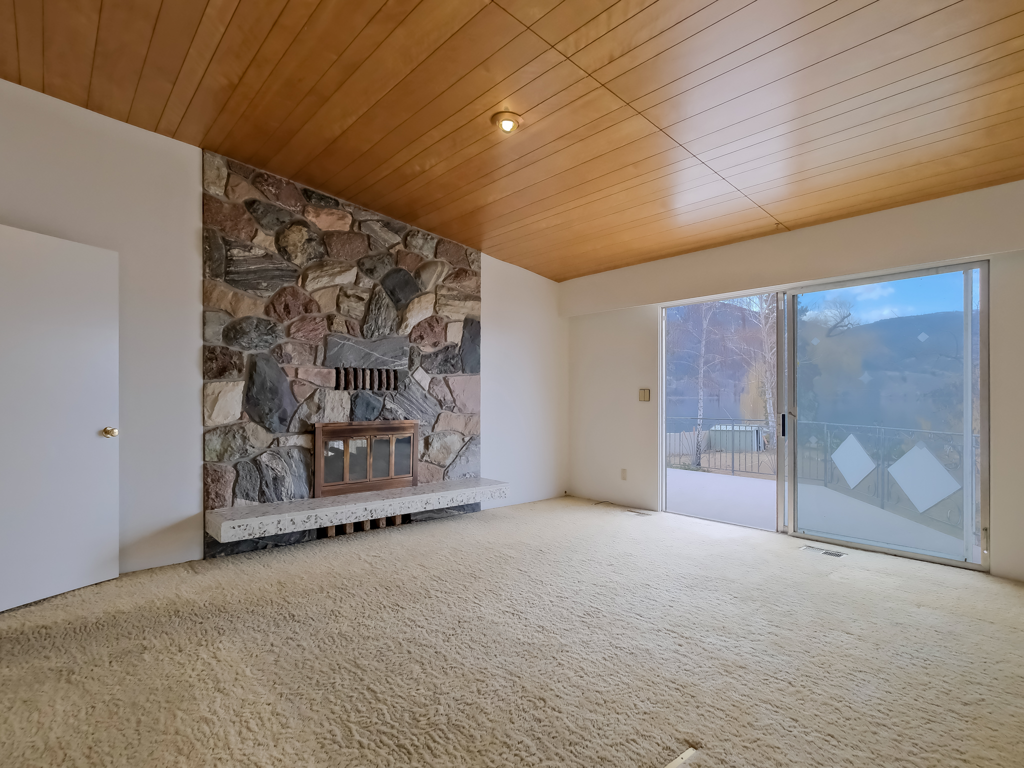 102 Derenzy Place Penticton V2A 8W7