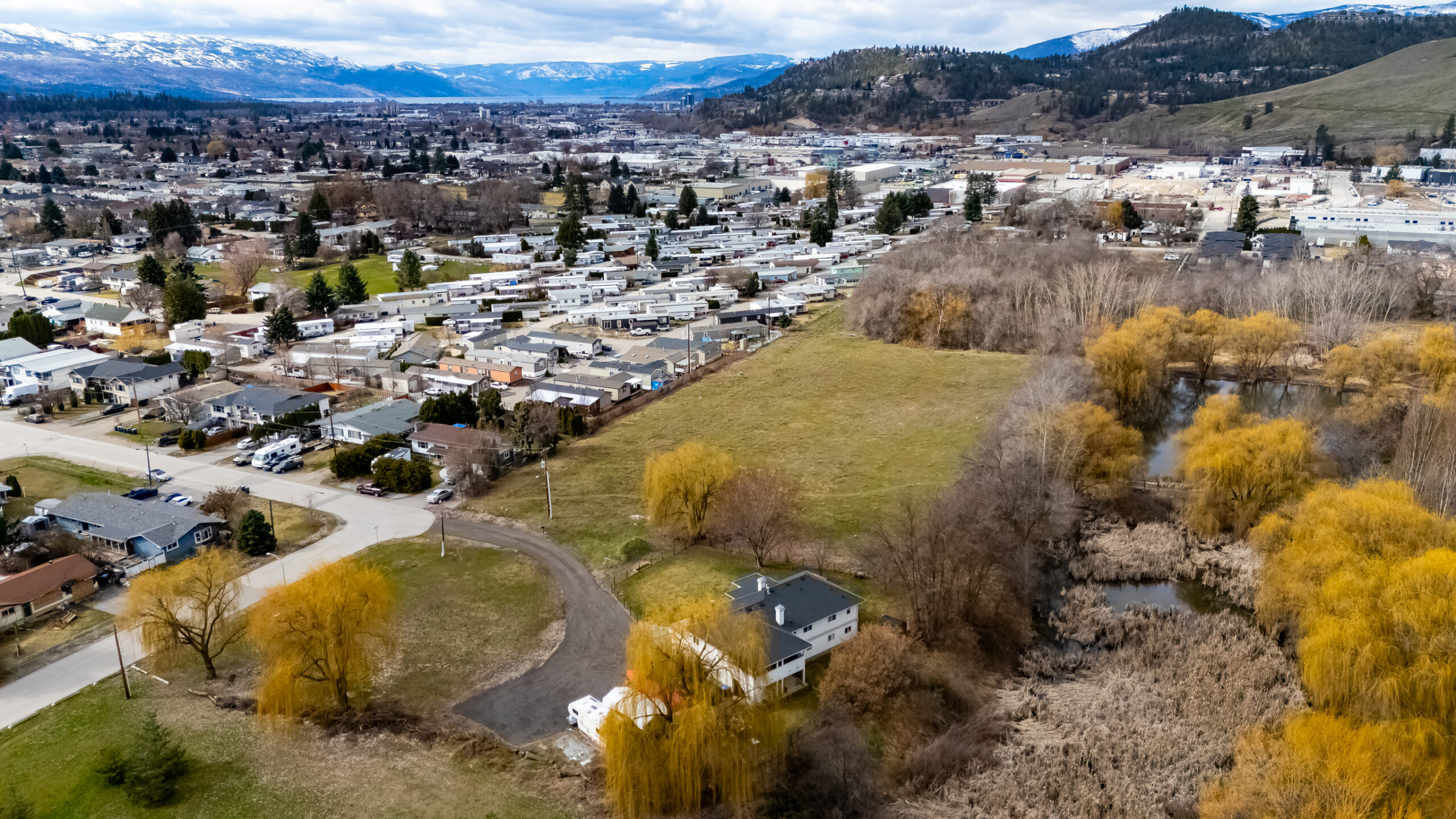 302 Sumac Road W Kelowna V1X 6W8