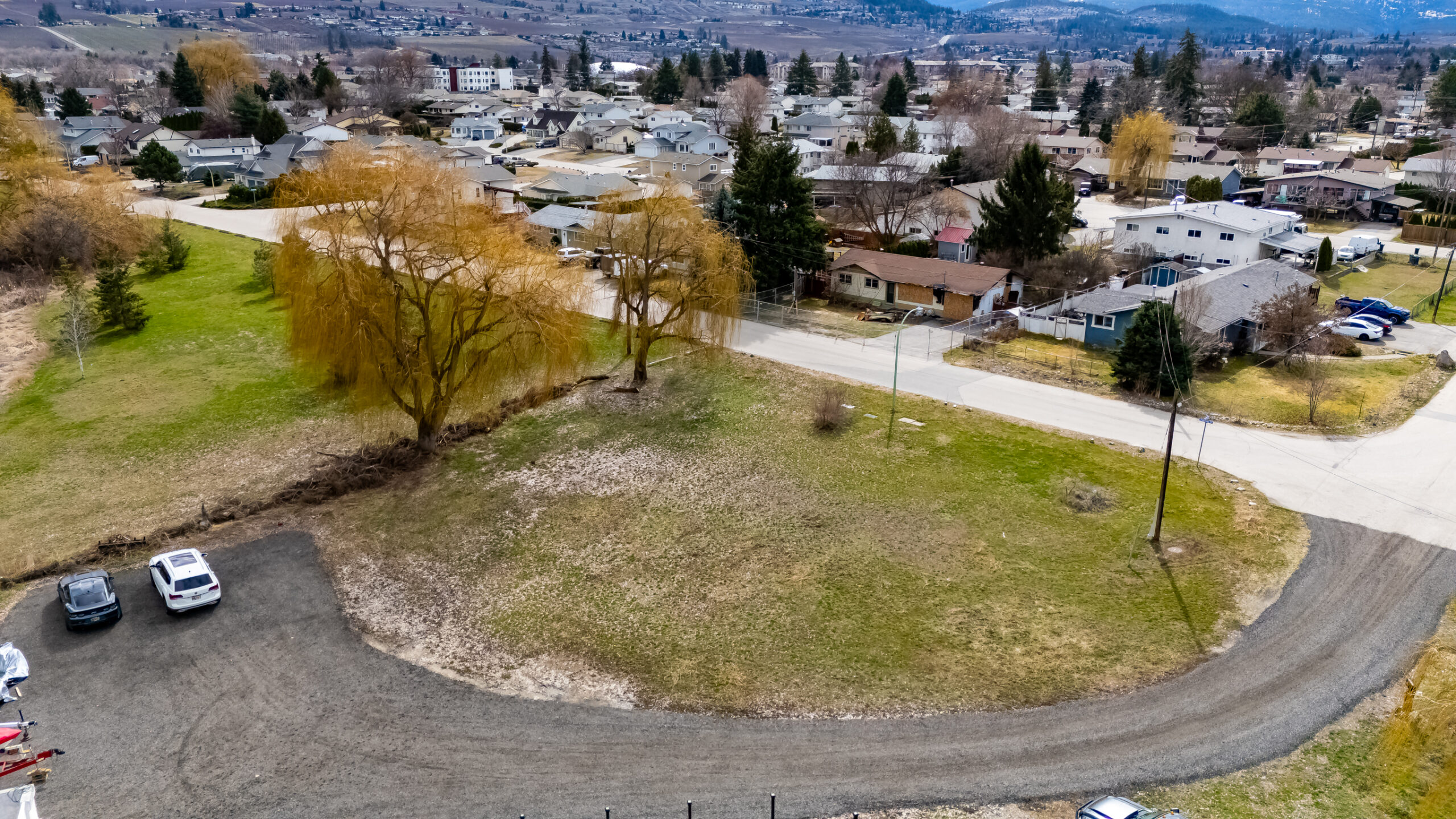 302 Sumac Road W Kelowna V1X 6W8