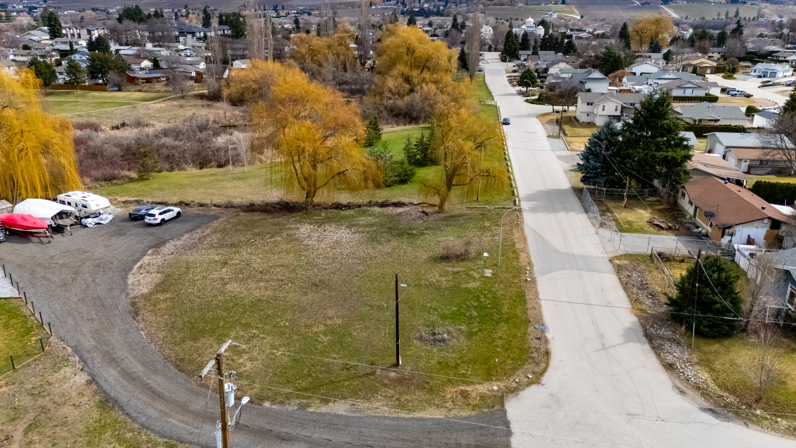 302 Sumac Road W Kelowna V1X 6W8