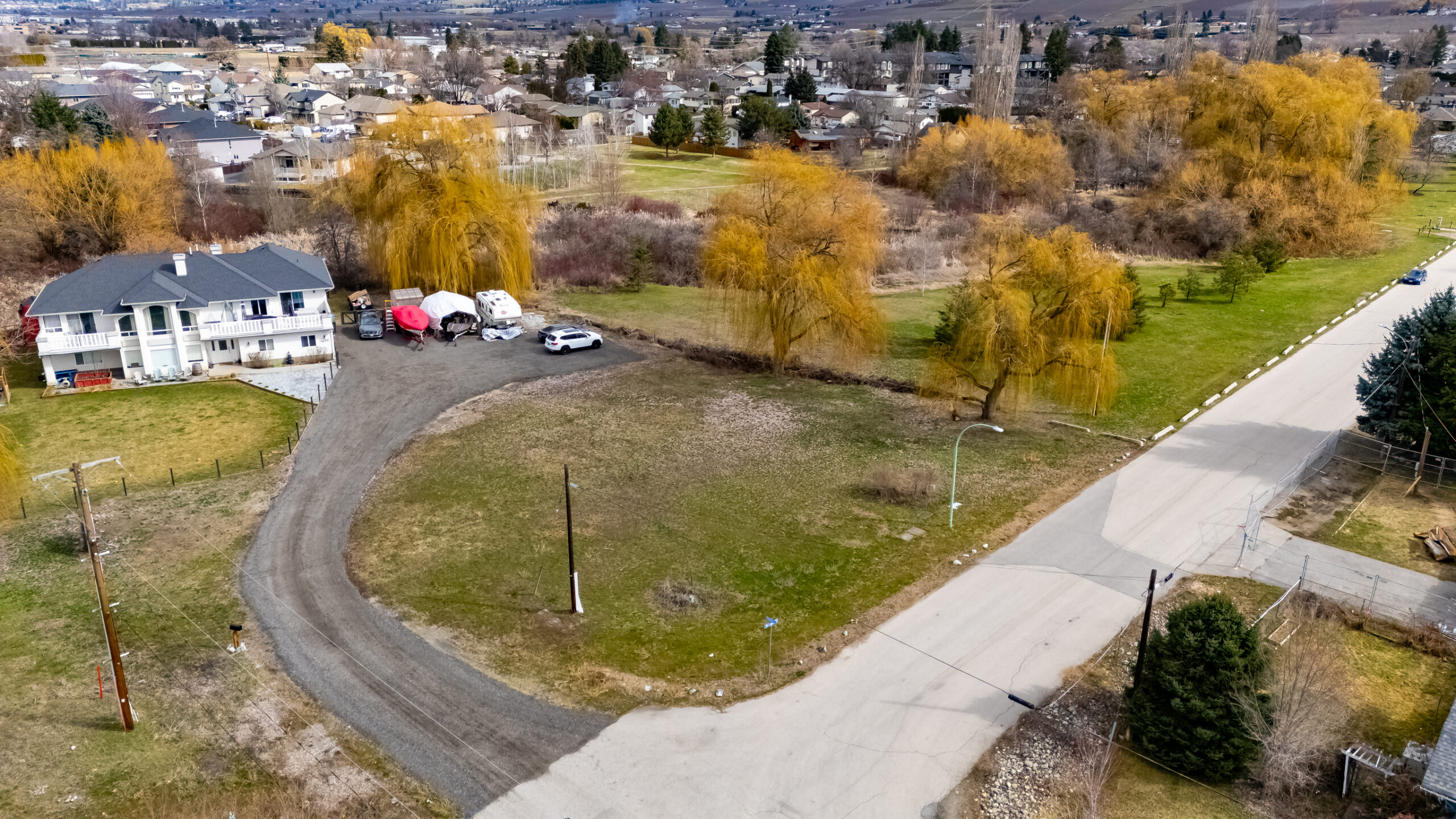 302 Sumac Road W Kelowna V1X 6W8