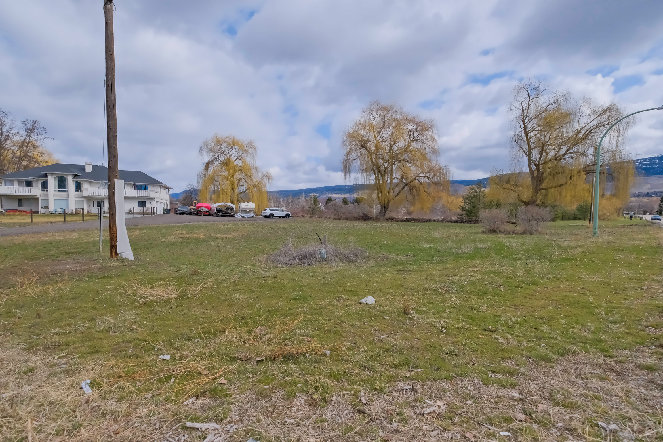 302 Sumac Road W Kelowna V1X 6W8