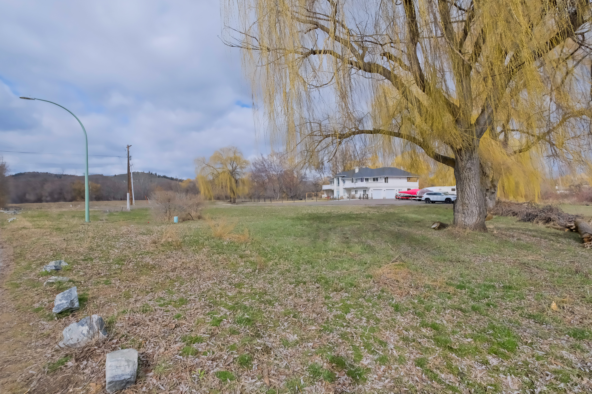 302 Sumac Road W Kelowna V1X 6W8