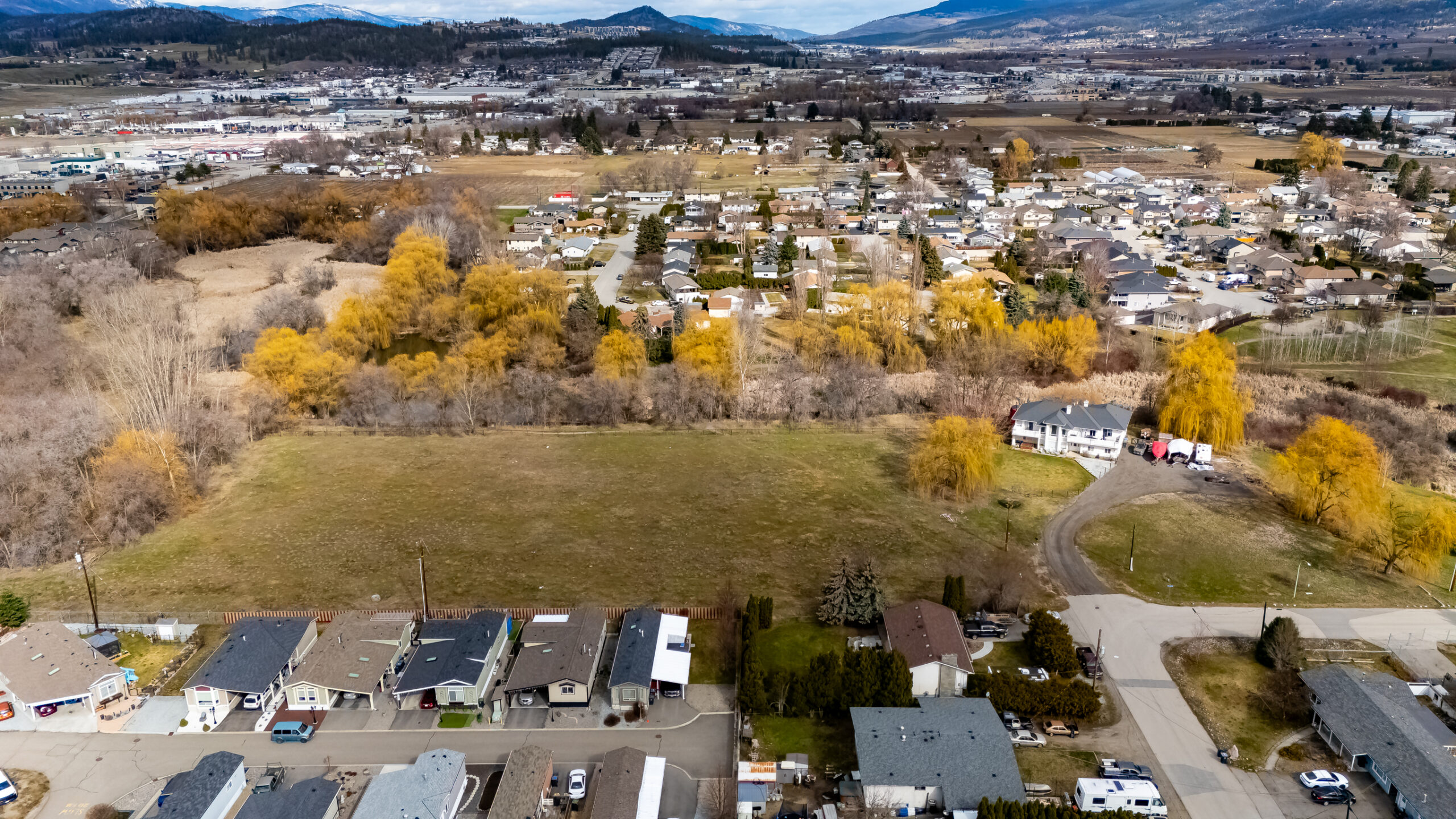 302 Sumac Road W Kelowna V1X 6W8