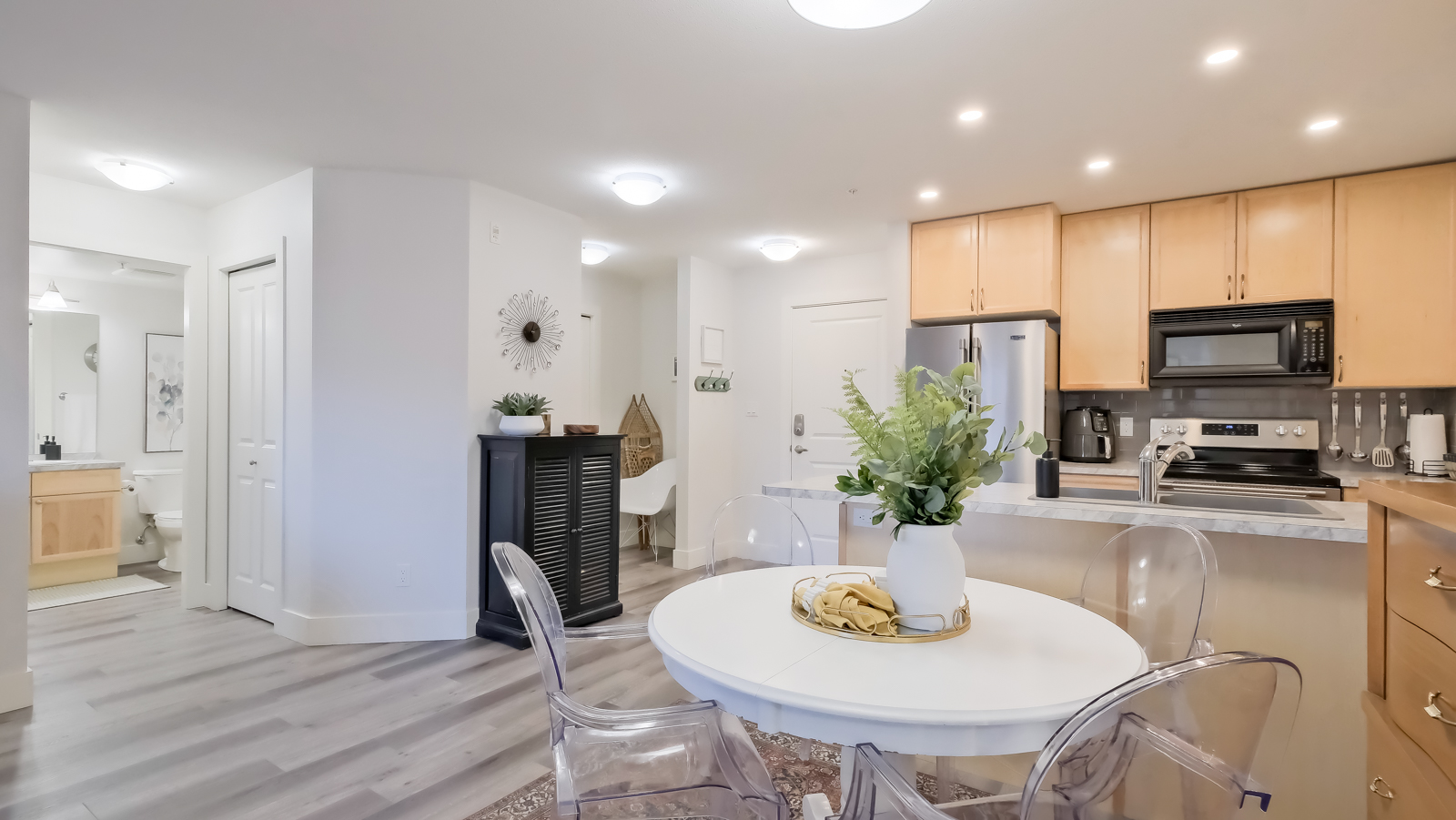 246 Hastings Avenue 209 Penticton V2A 2V6