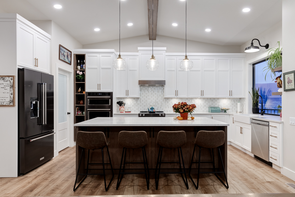 17503 Sanborn Street Summerland V0H 1Z3