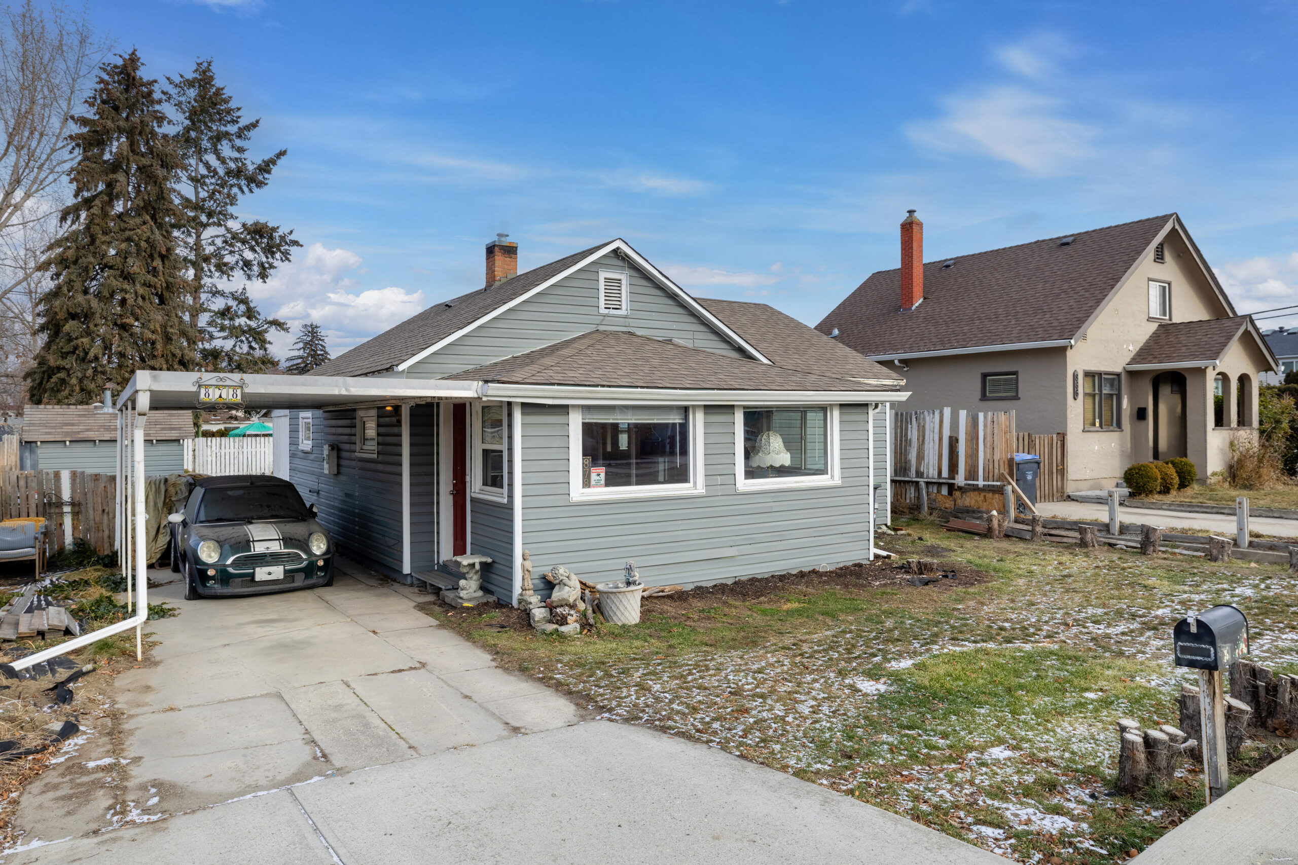 878 Cadder Avenue Kelowna V1Y 5N6