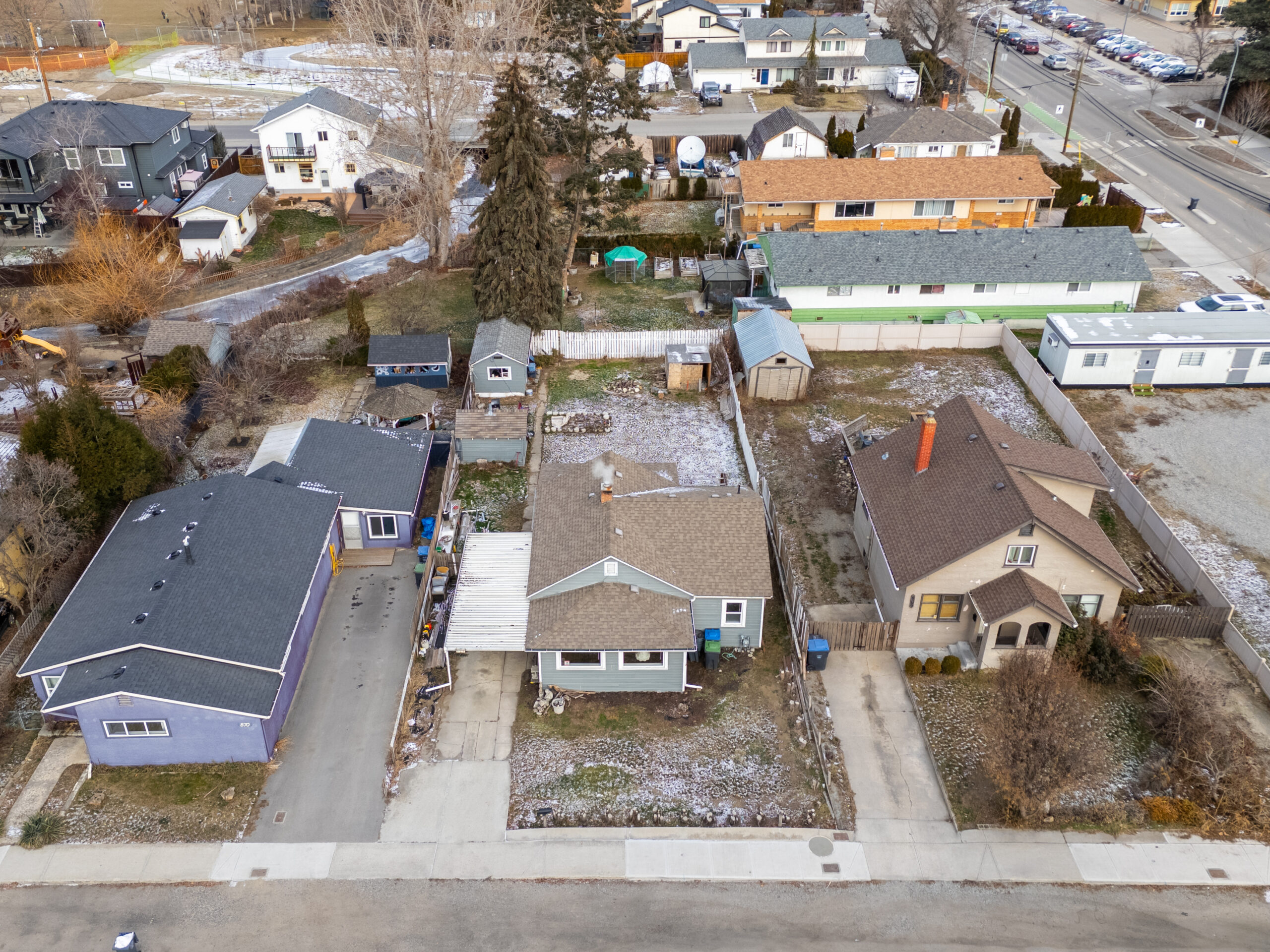 878 Cadder Avenue Kelowna V1Y 5N6