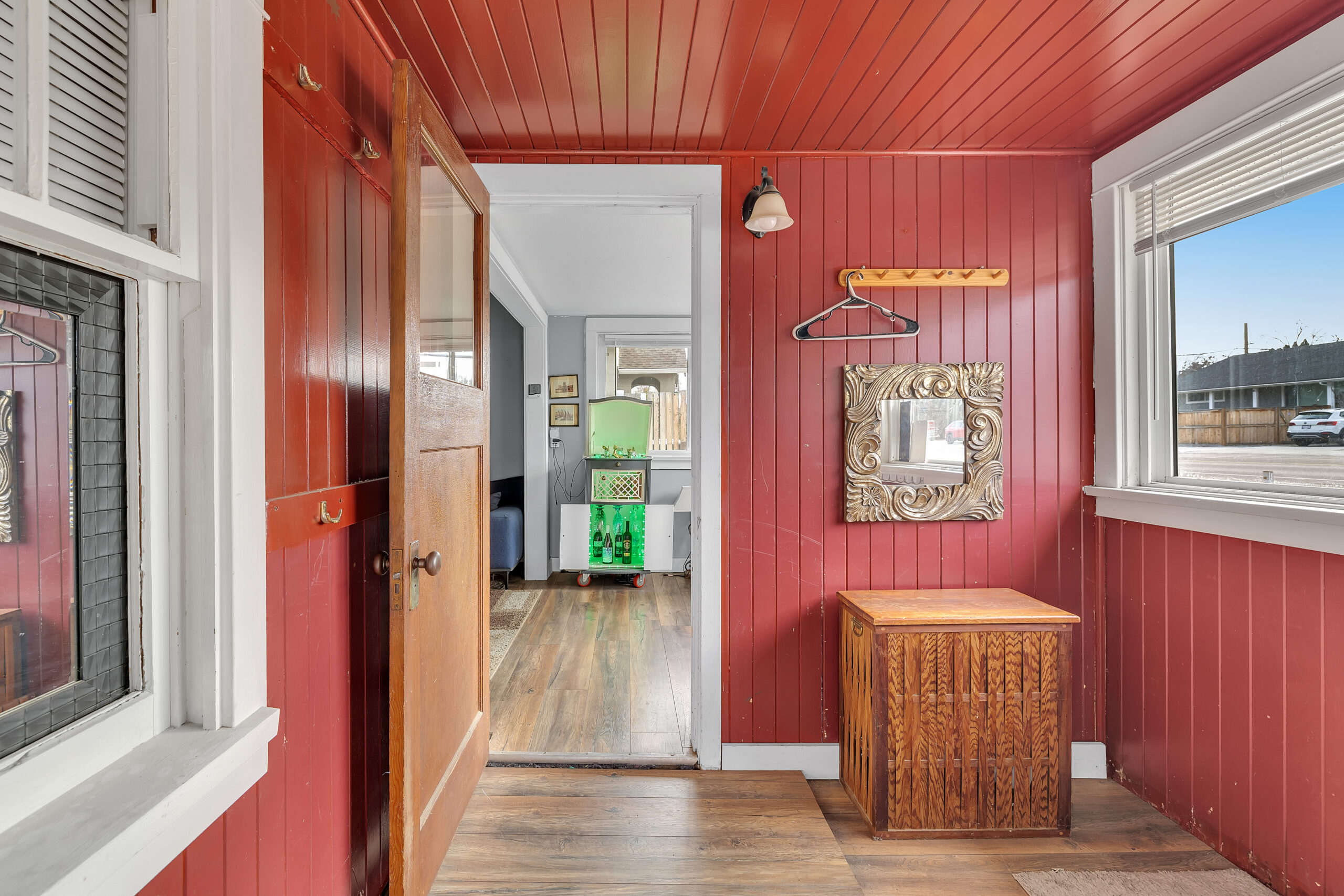 878 Cadder Avenue Kelowna V1Y 5N6