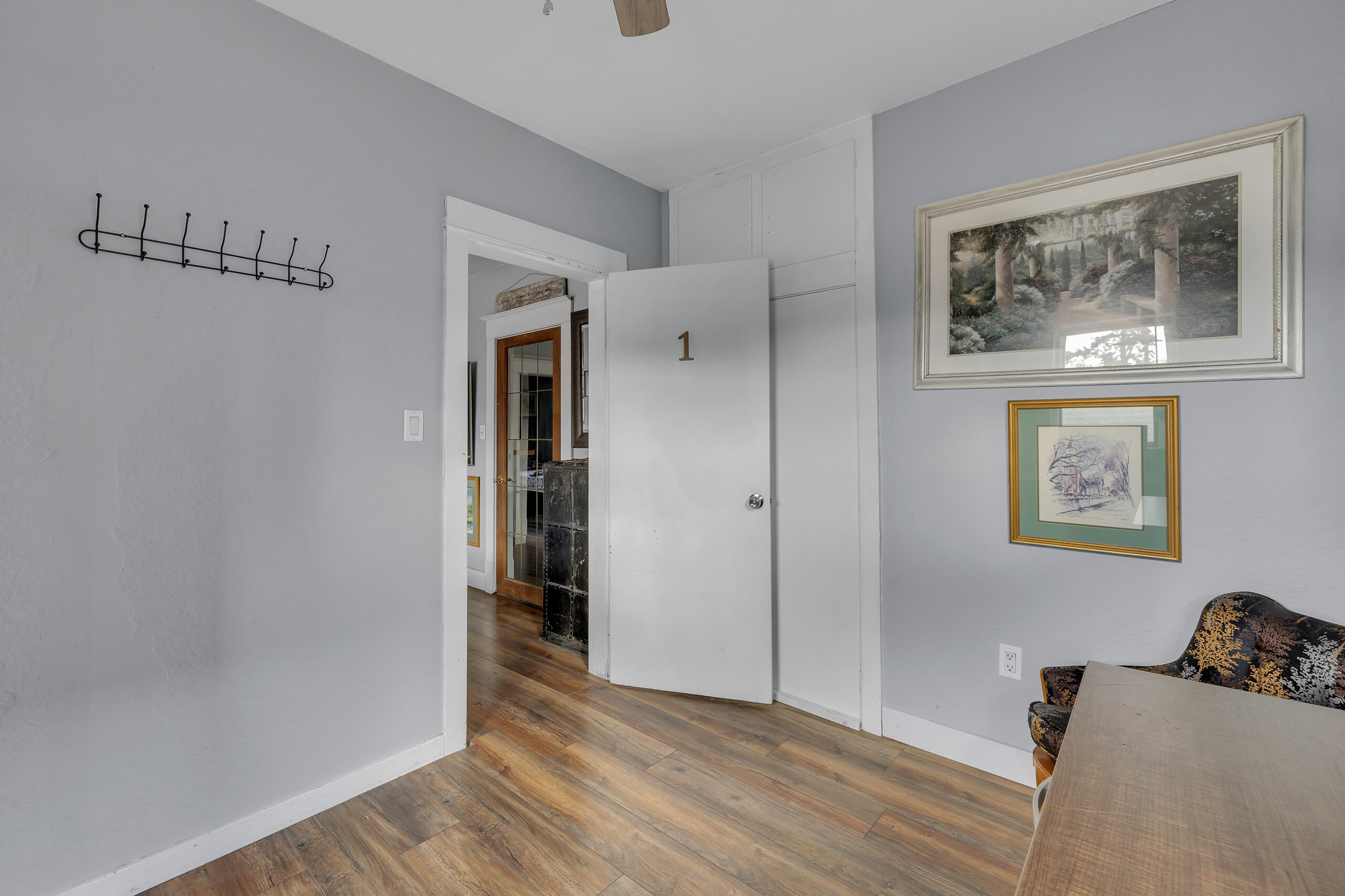 878 Cadder Avenue Kelowna V1Y 5N6