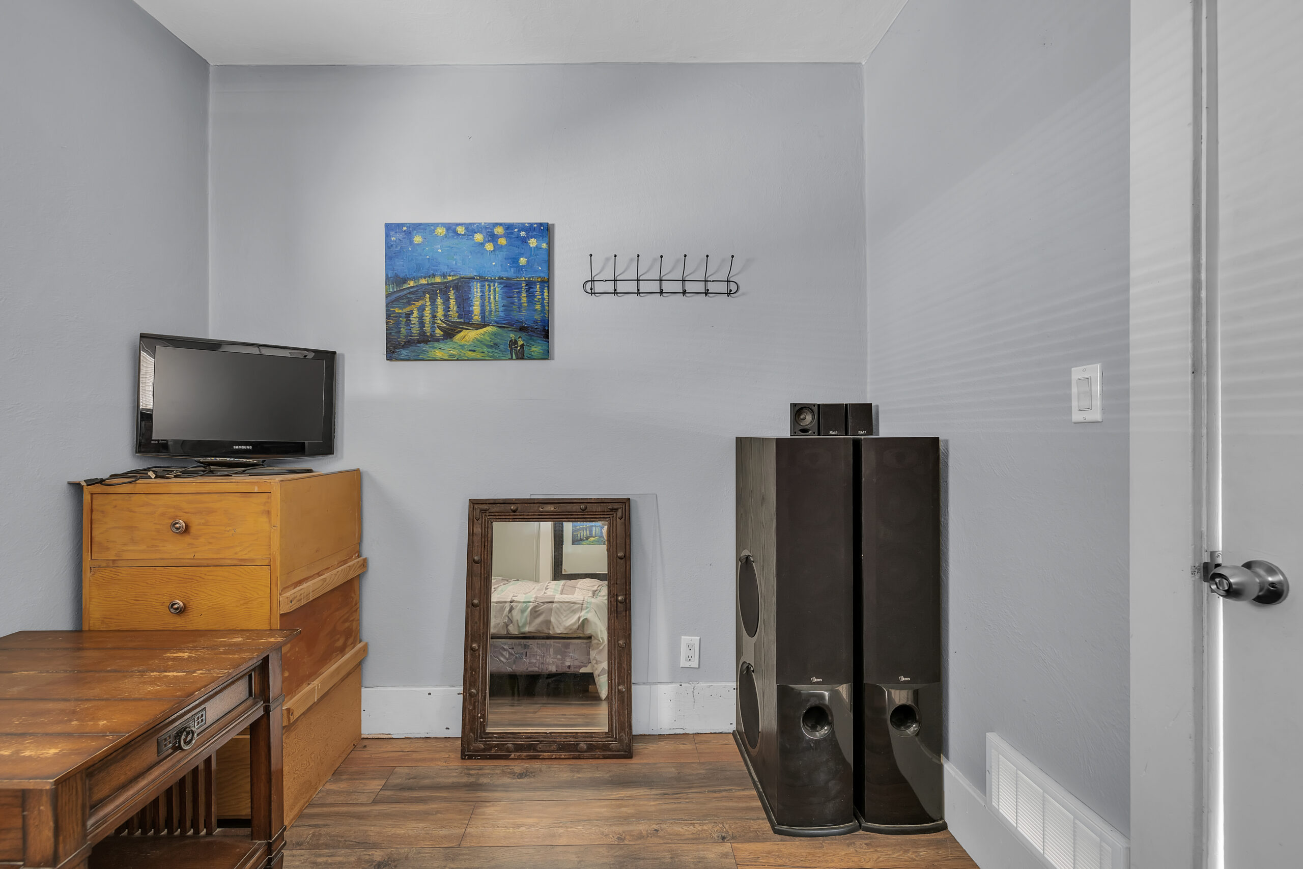 878 Cadder Avenue Kelowna V1Y 5N6