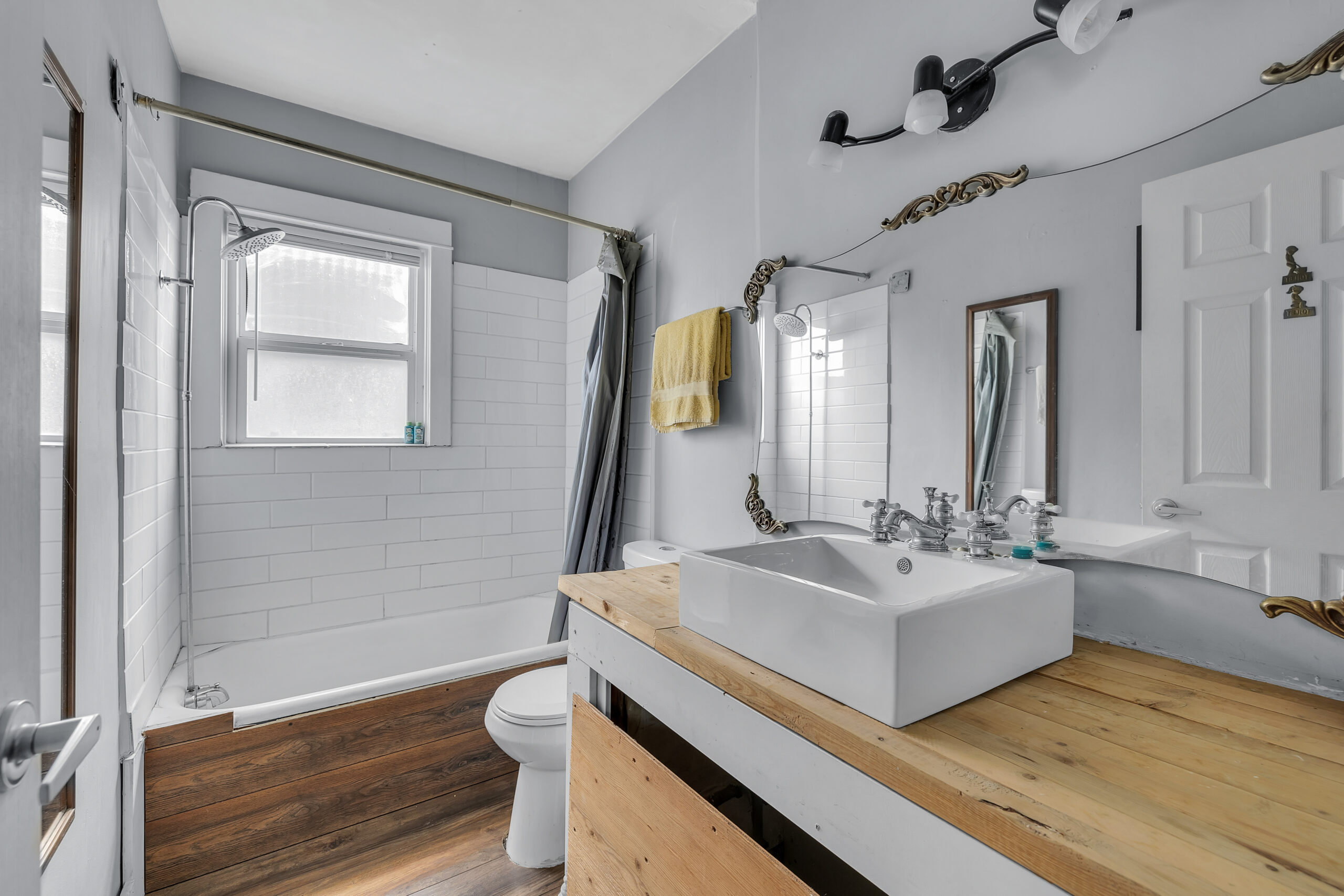878 Cadder Avenue Kelowna V1Y 5N6