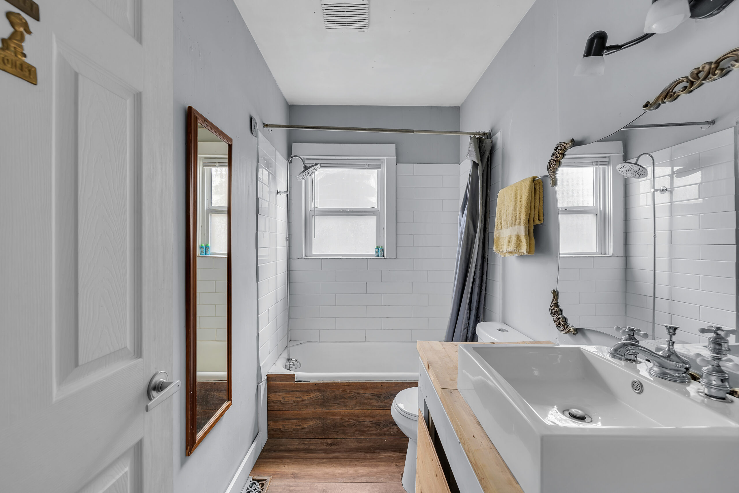 878 Cadder Avenue Kelowna V1Y 5N6