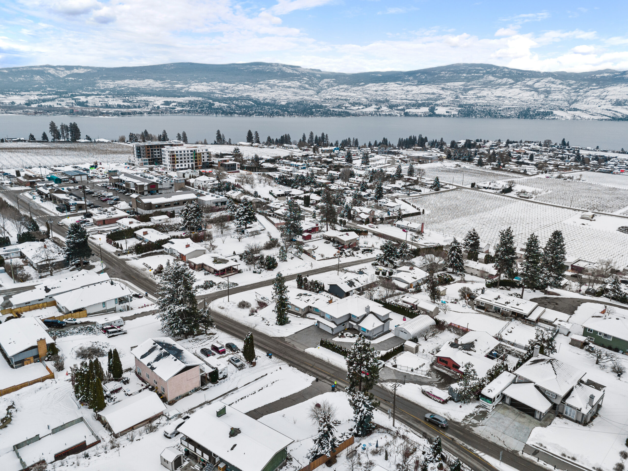 931 Anders Road West Kelowna V1Z 1K4