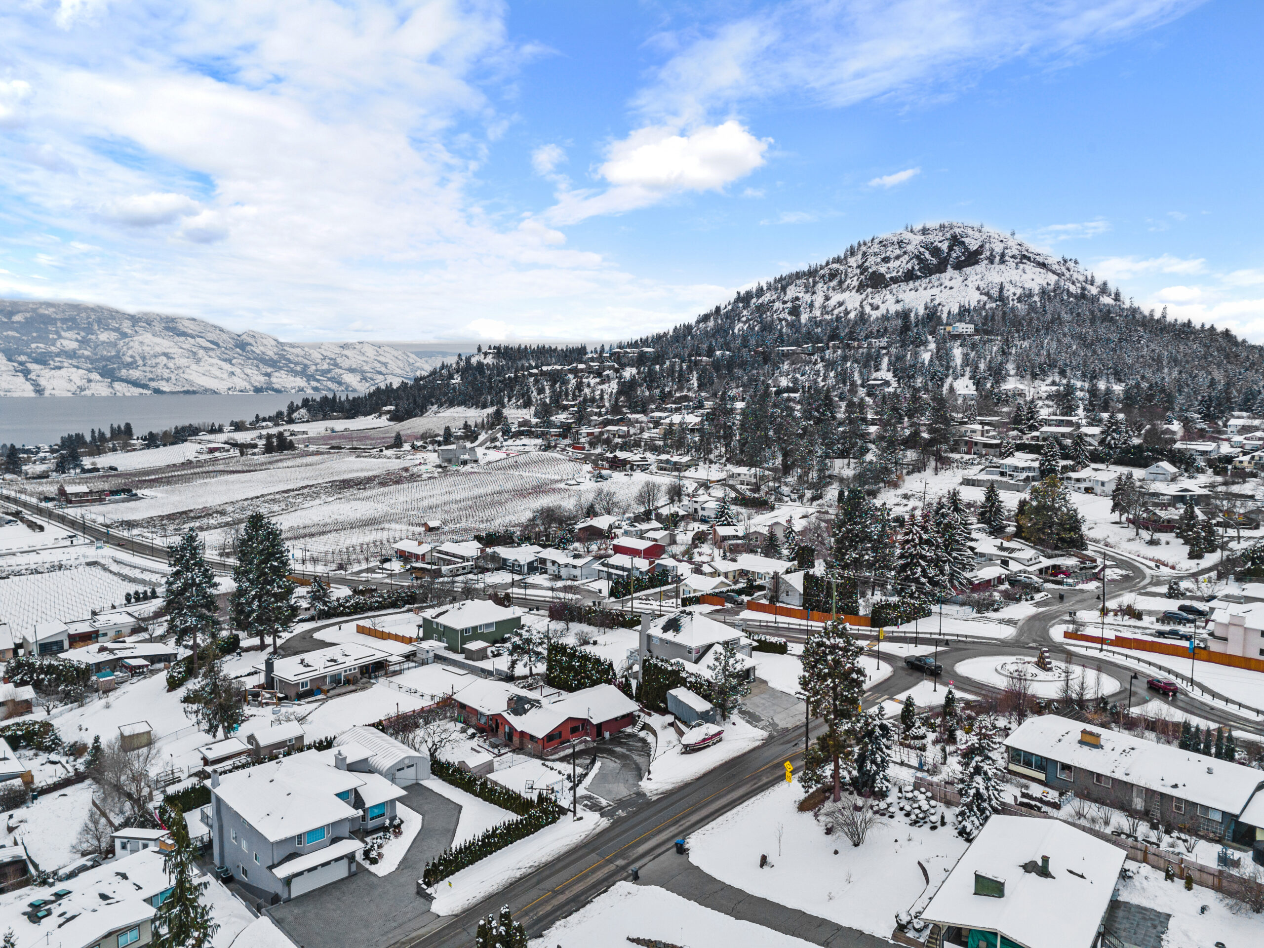 931 Anders Road West Kelowna V1Z 1K4