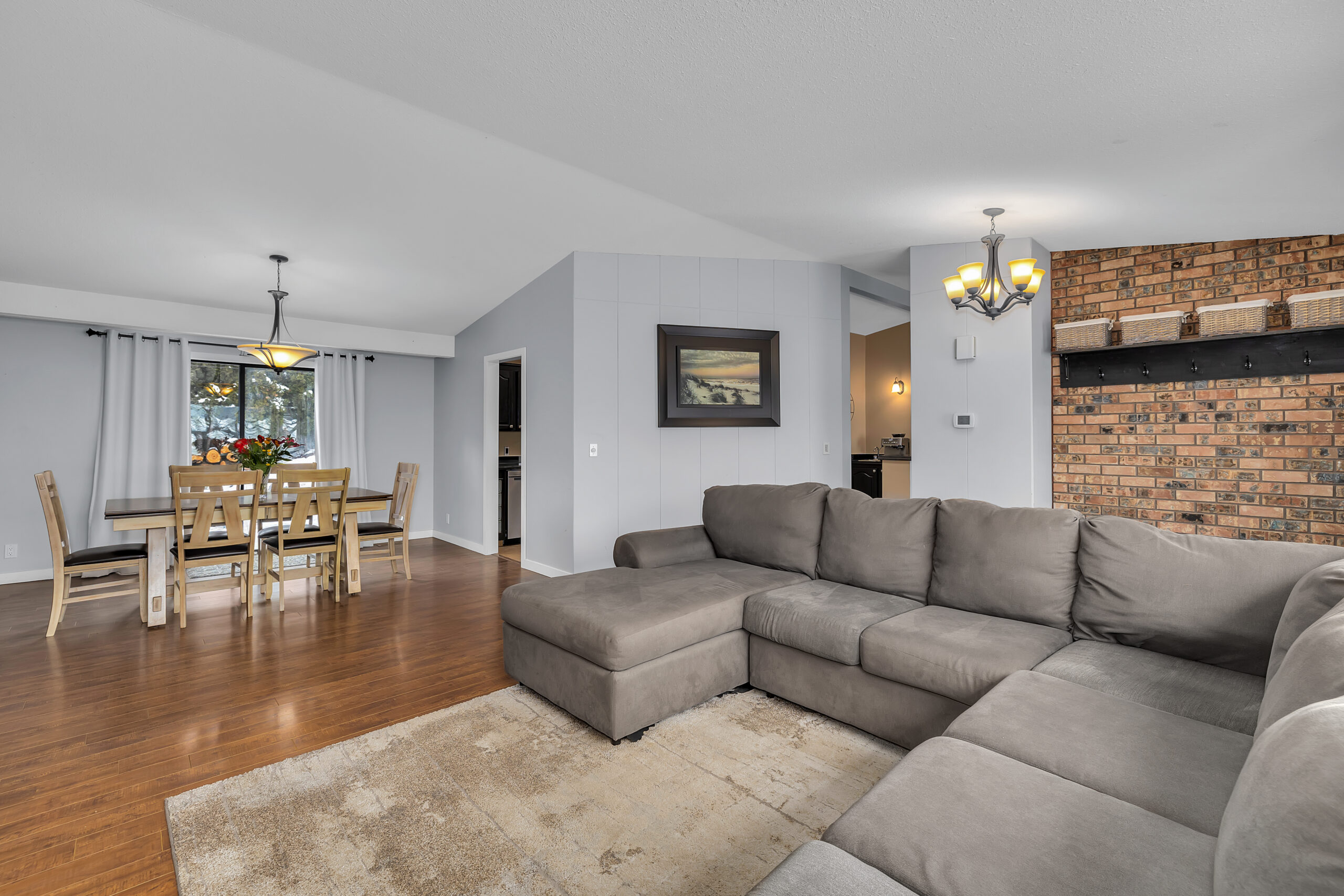 931 Anders Road West Kelowna V1Z 1K4
