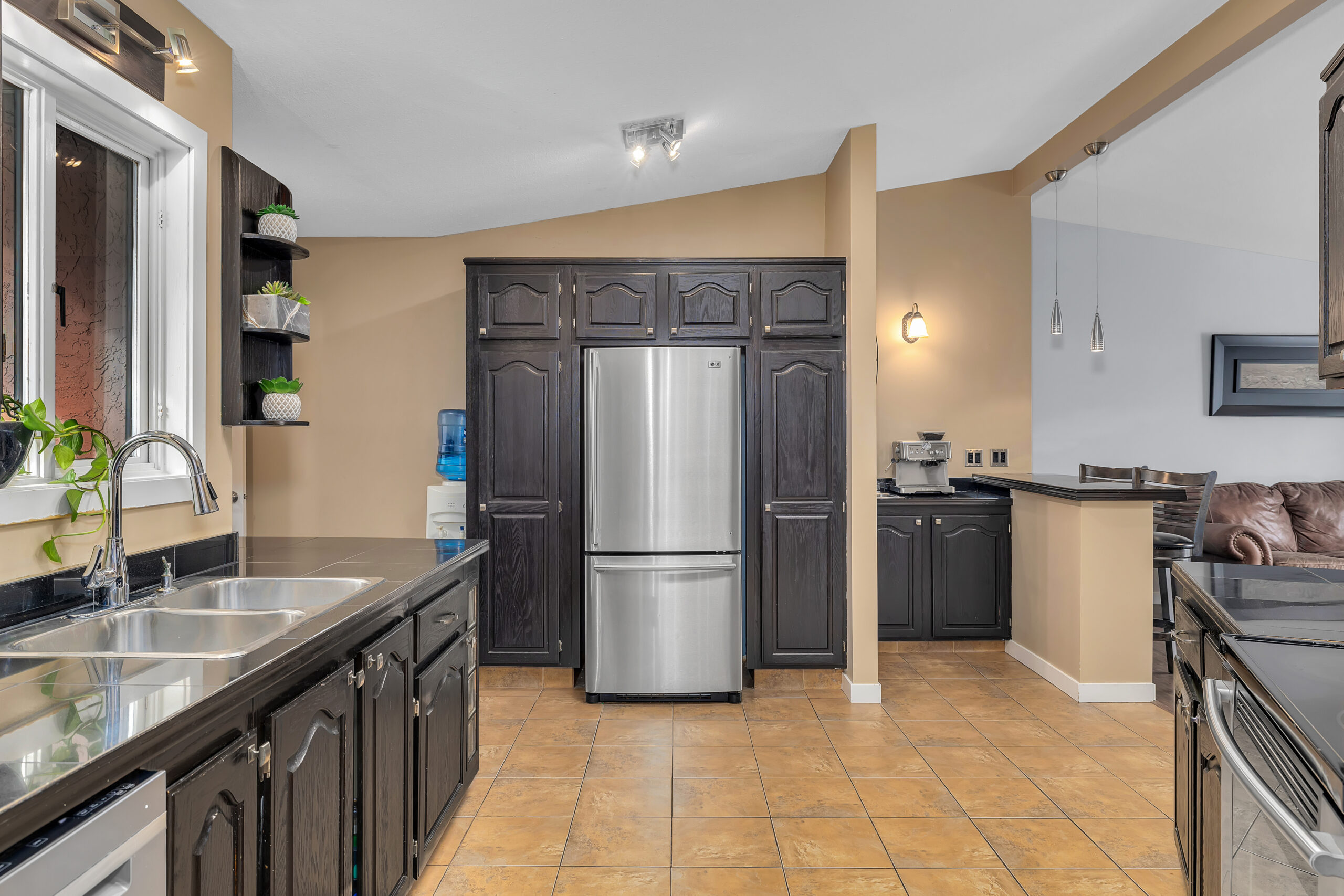 931 Anders Road West Kelowna V1Z 1K4