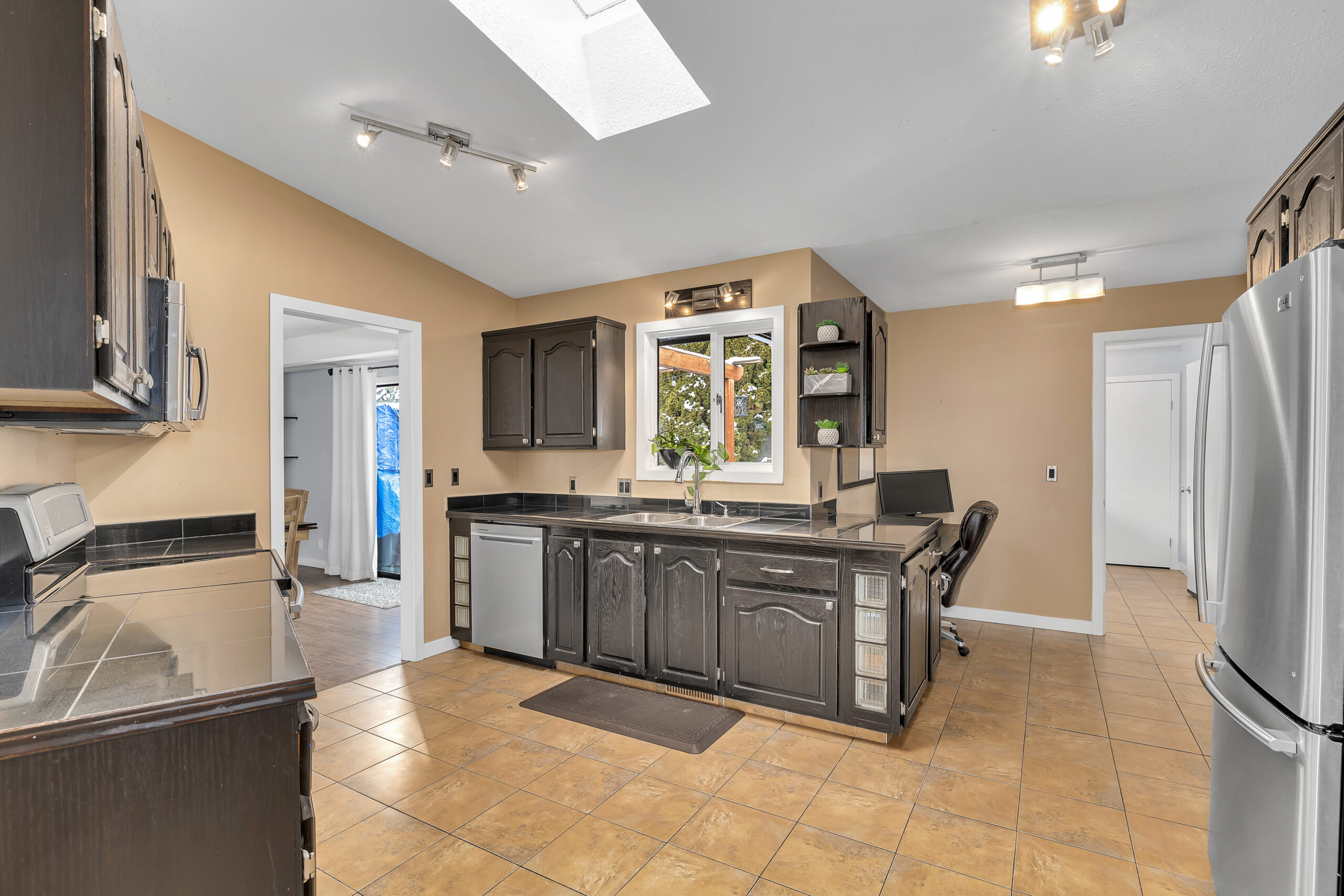 931 Anders Road West Kelowna V1Z 1K4