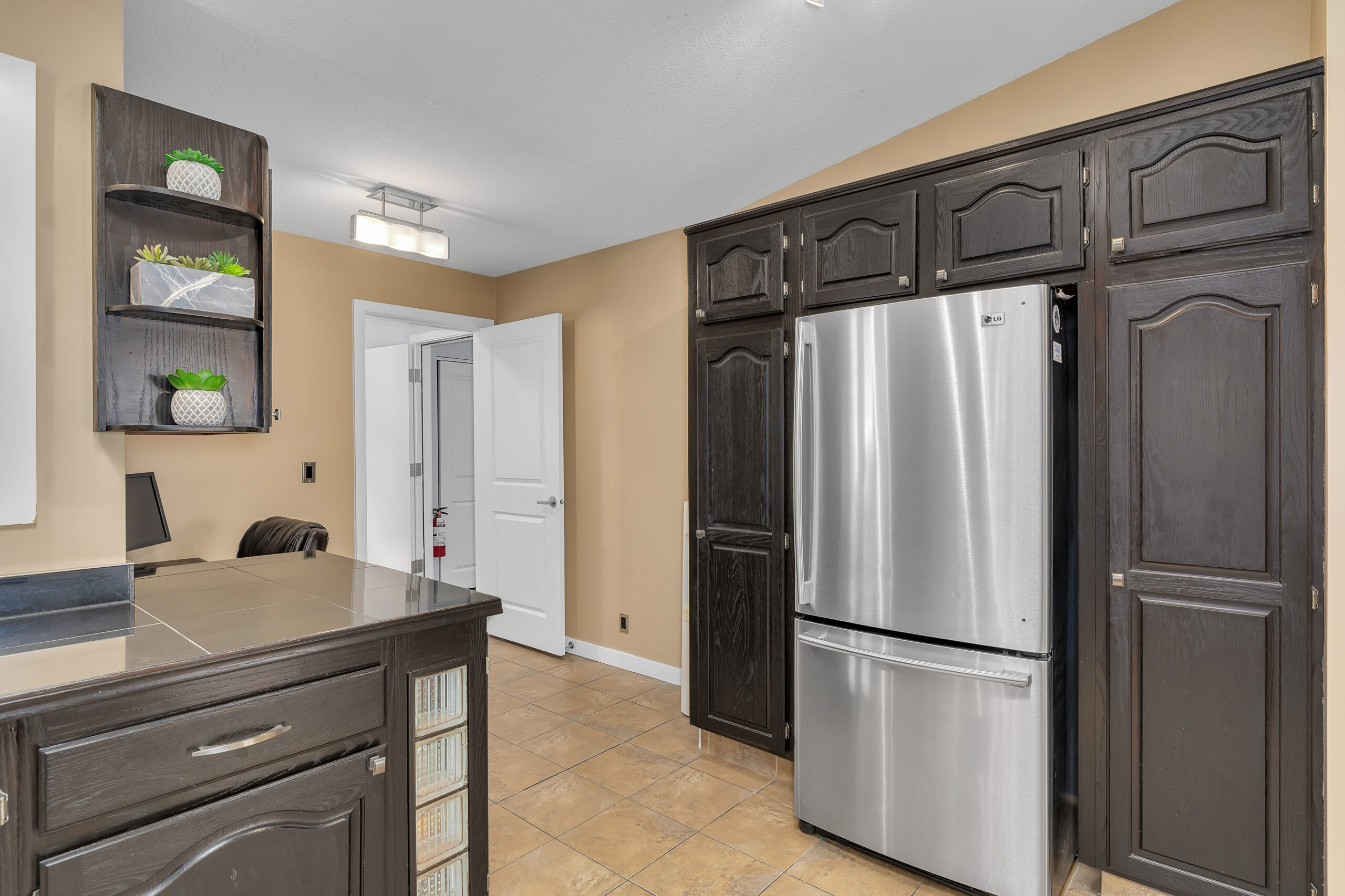 931 Anders Road West Kelowna V1Z 1K4