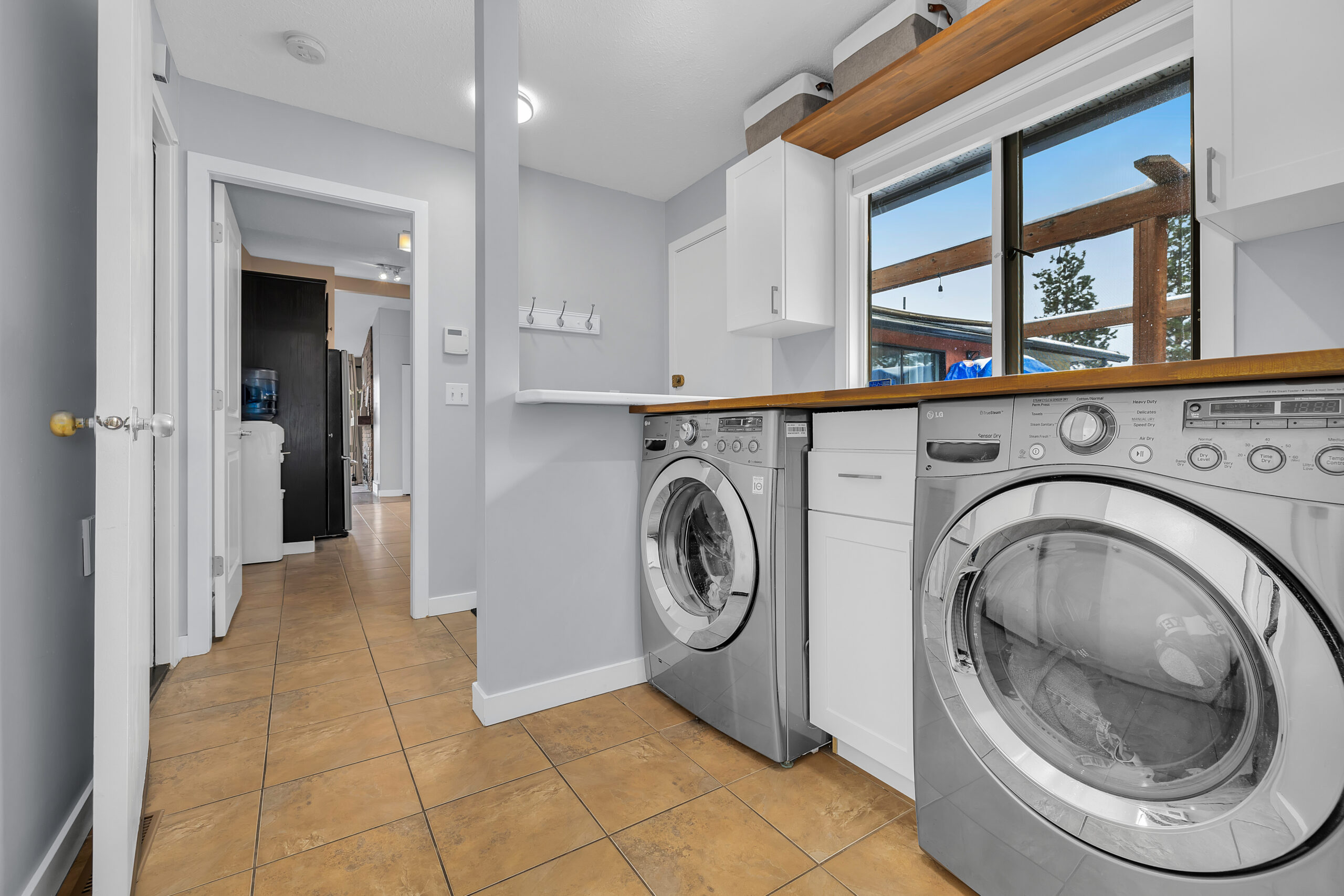 931 Anders Road West Kelowna V1Z 1K4