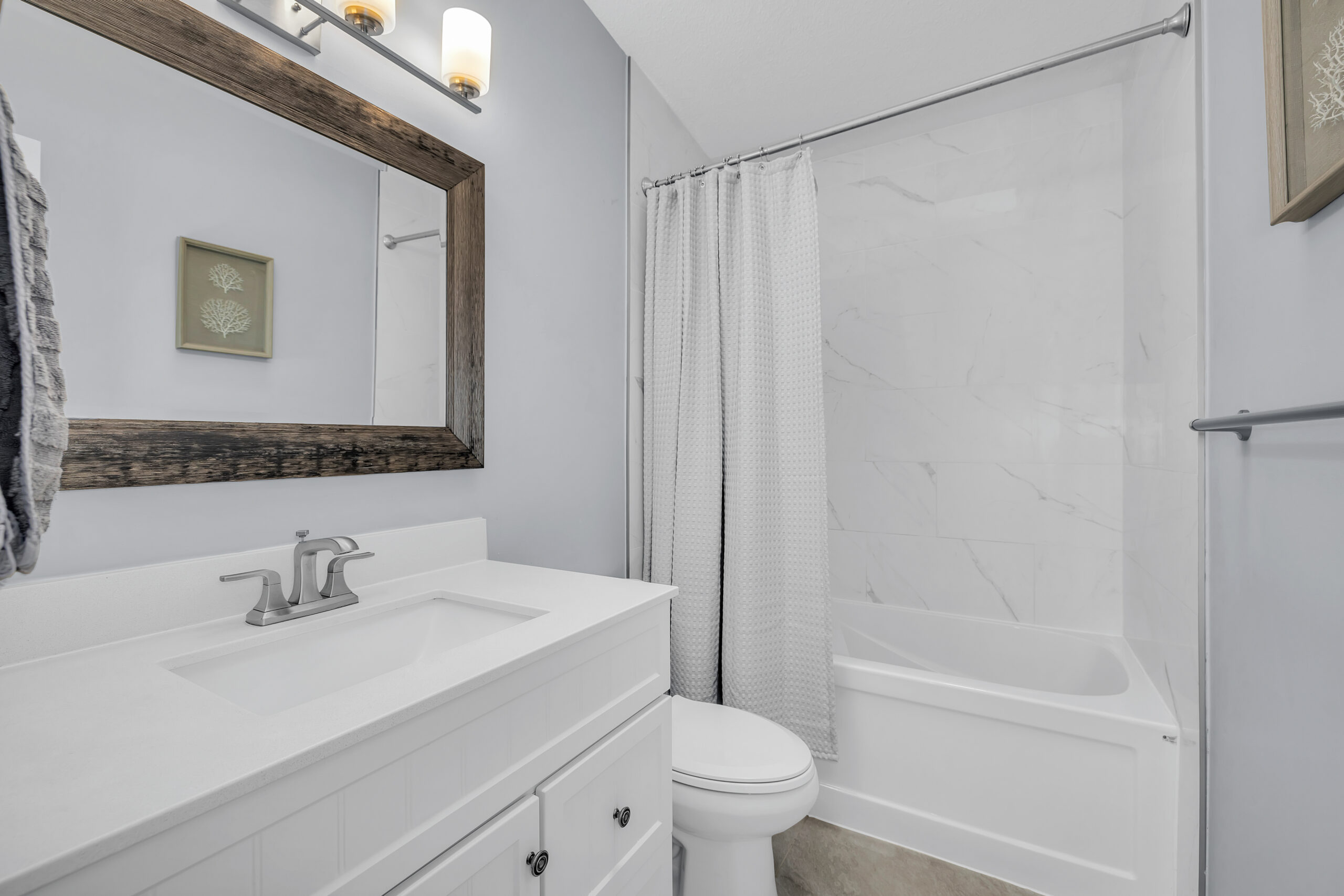 931 Anders Road West Kelowna V1Z 1K4