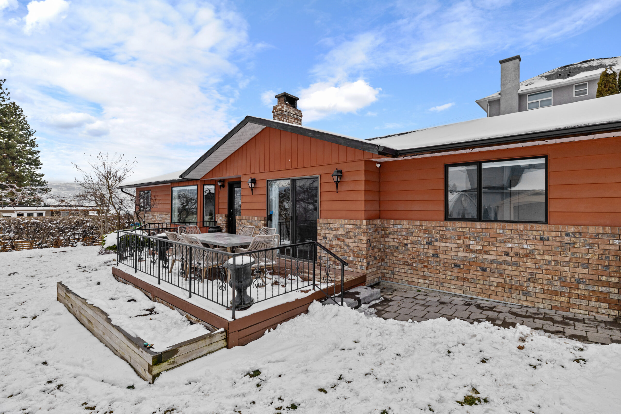 931 Anders Road West Kelowna V1Z 1K4