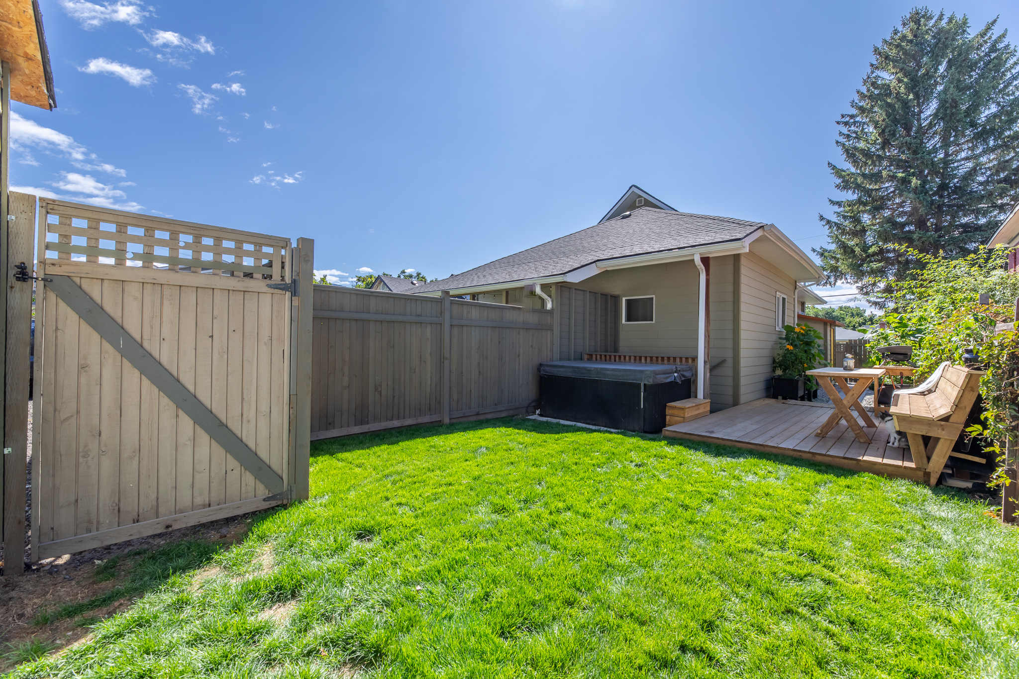 335 Woodruff Avenue Penticton V2A 2H6