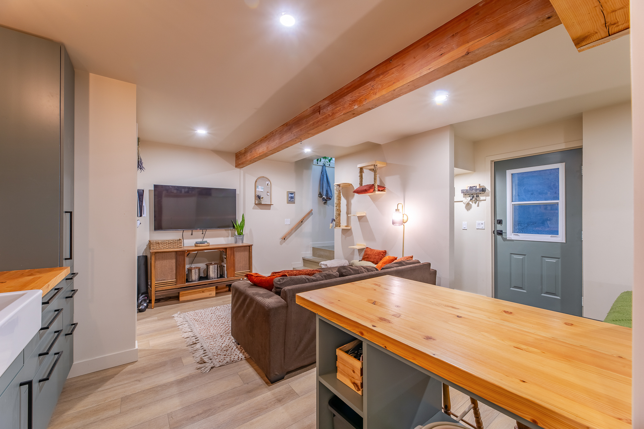 335 Woodruff Avenue Penticton V2A 2H6