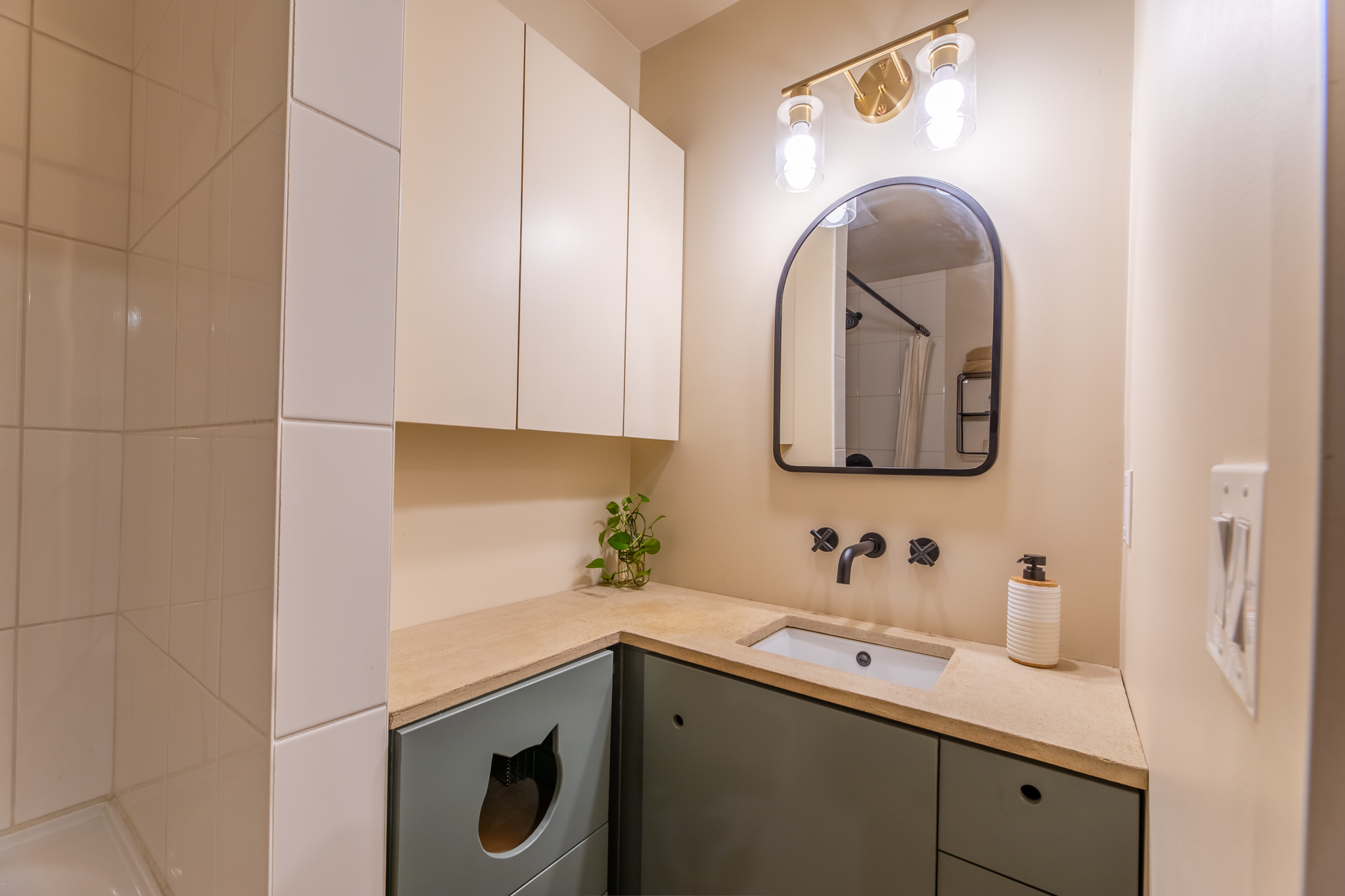 335 Woodruff Avenue Penticton V2A 2H6
